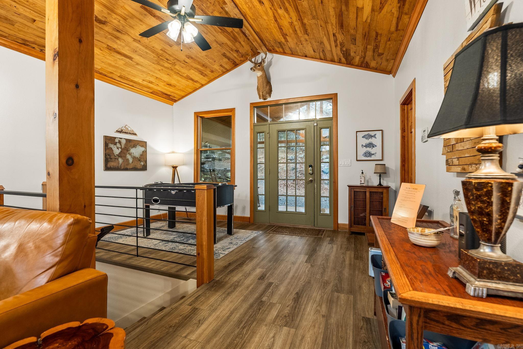 4299 Lake Drive  Clinton, AR