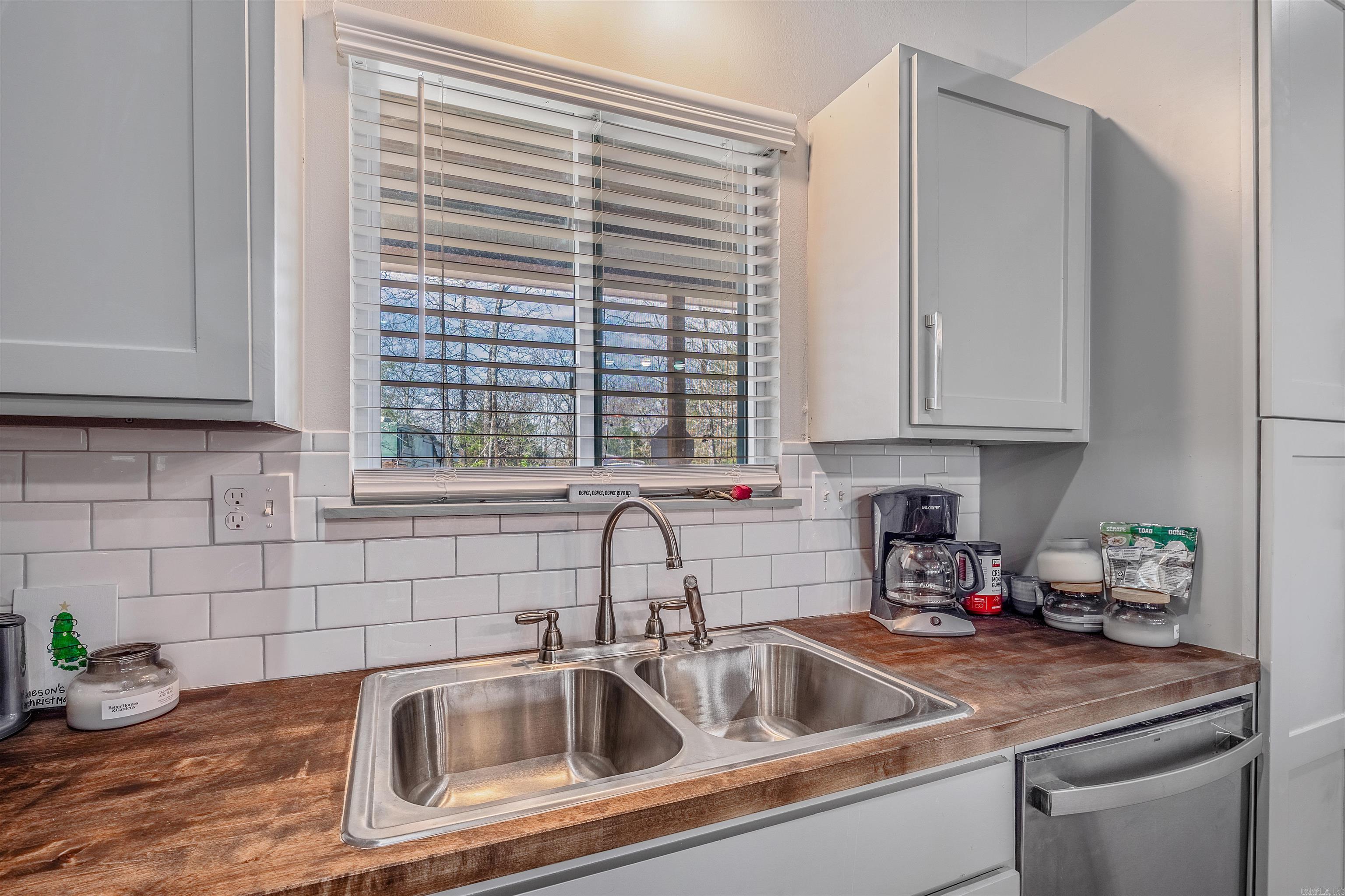 1902 E Republican  Cabot, AR