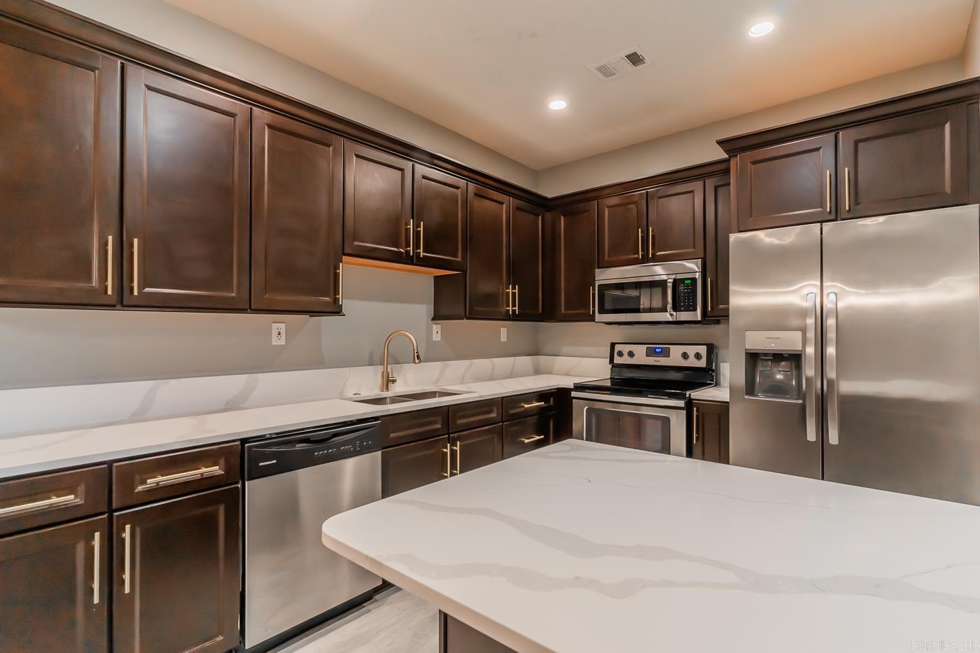 216 Hollis  Bono, AR