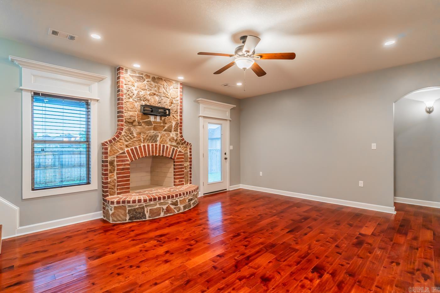 216 Hollis  Bono, AR