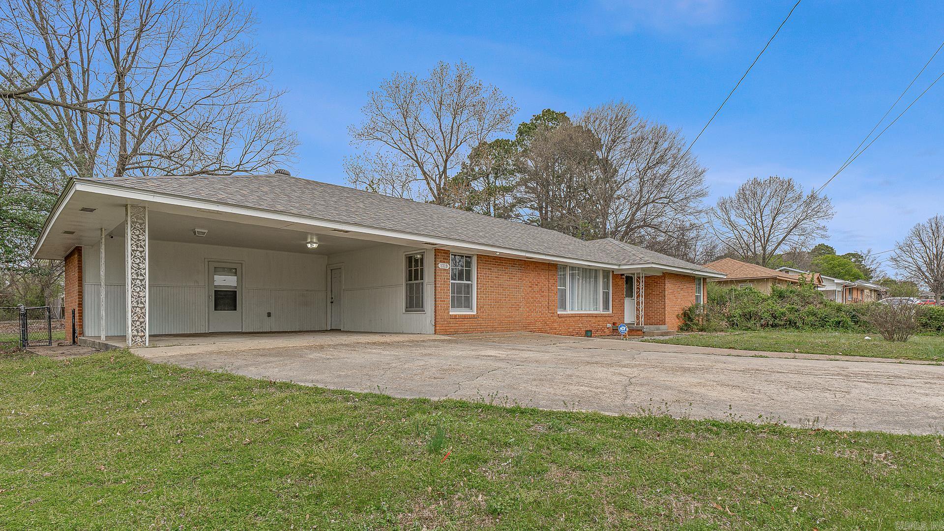 1319 Pardew  Jonesboro, AR