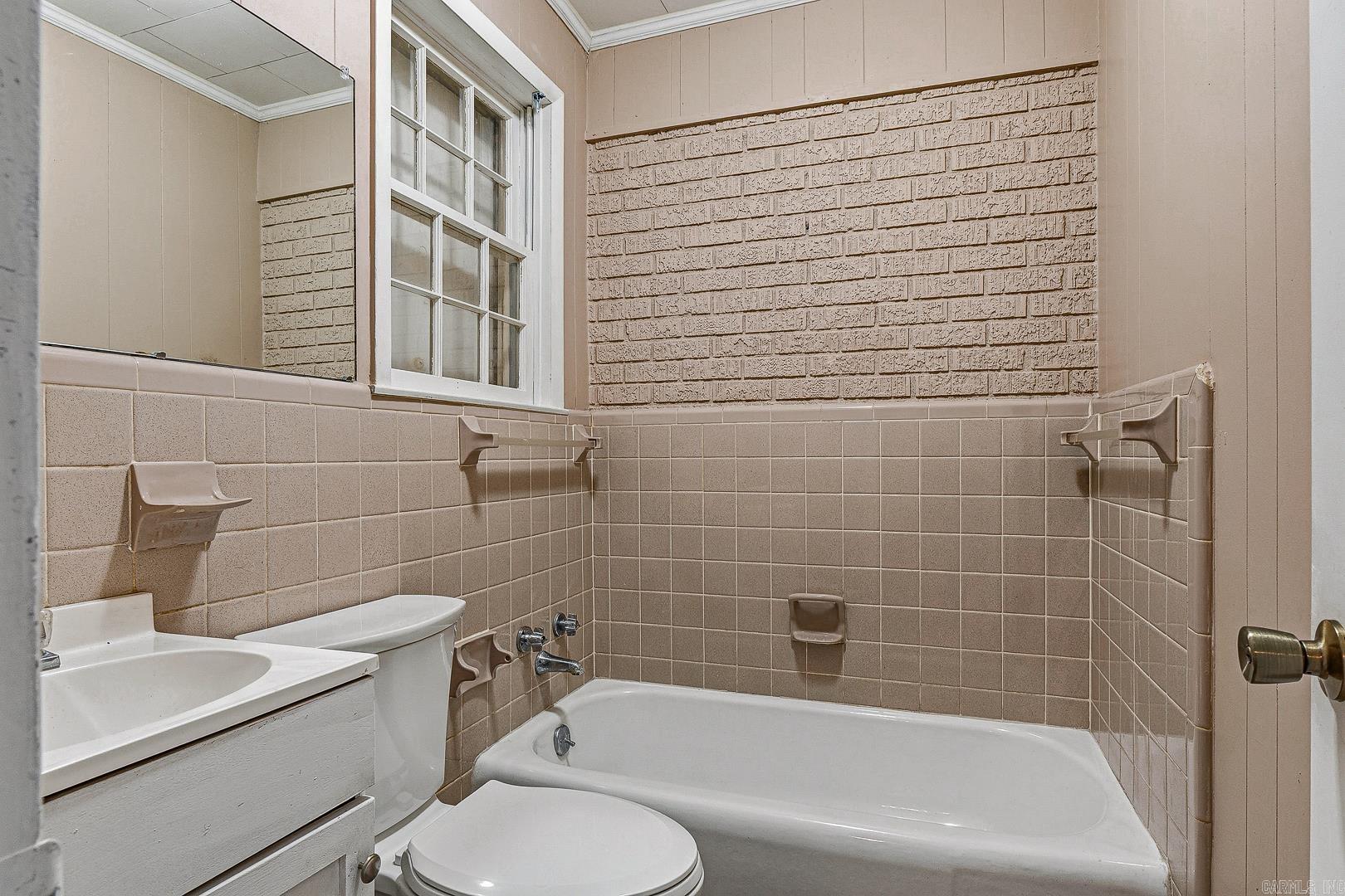 1319 Pardew  Jonesboro, AR