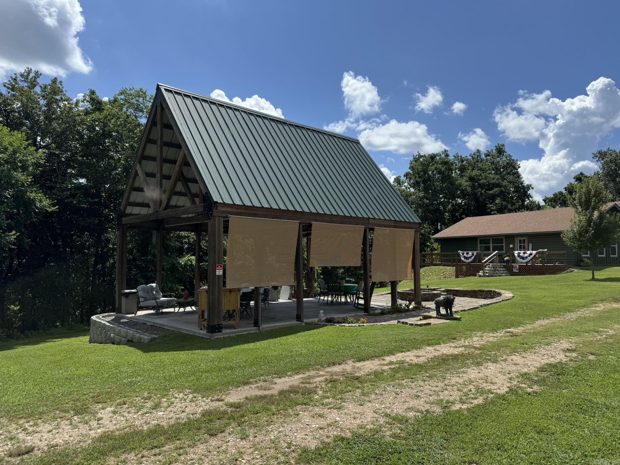 821 W Hwy 14  Harriet, AR