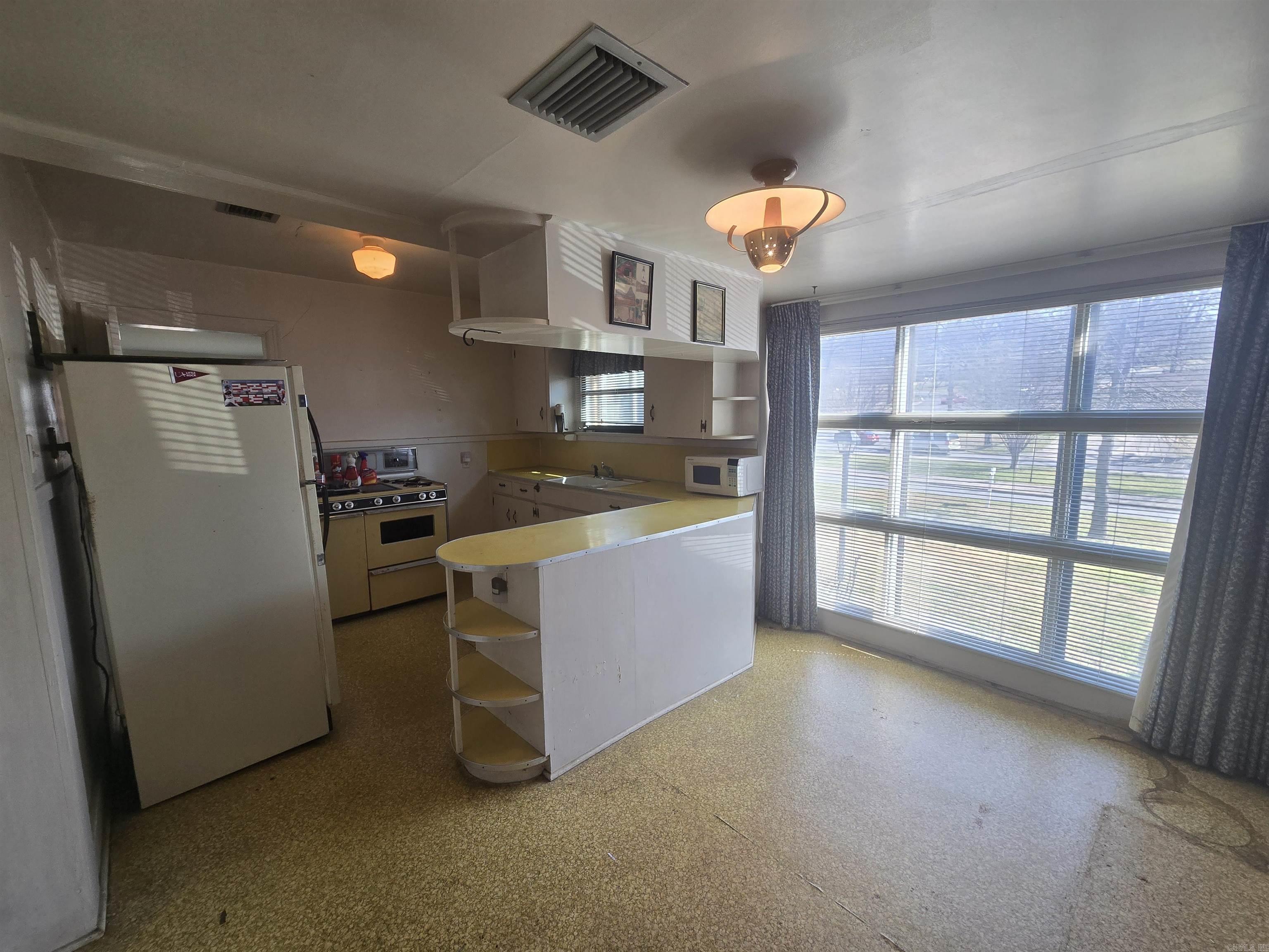 4721 Lakeshore  North Little Rock, AR