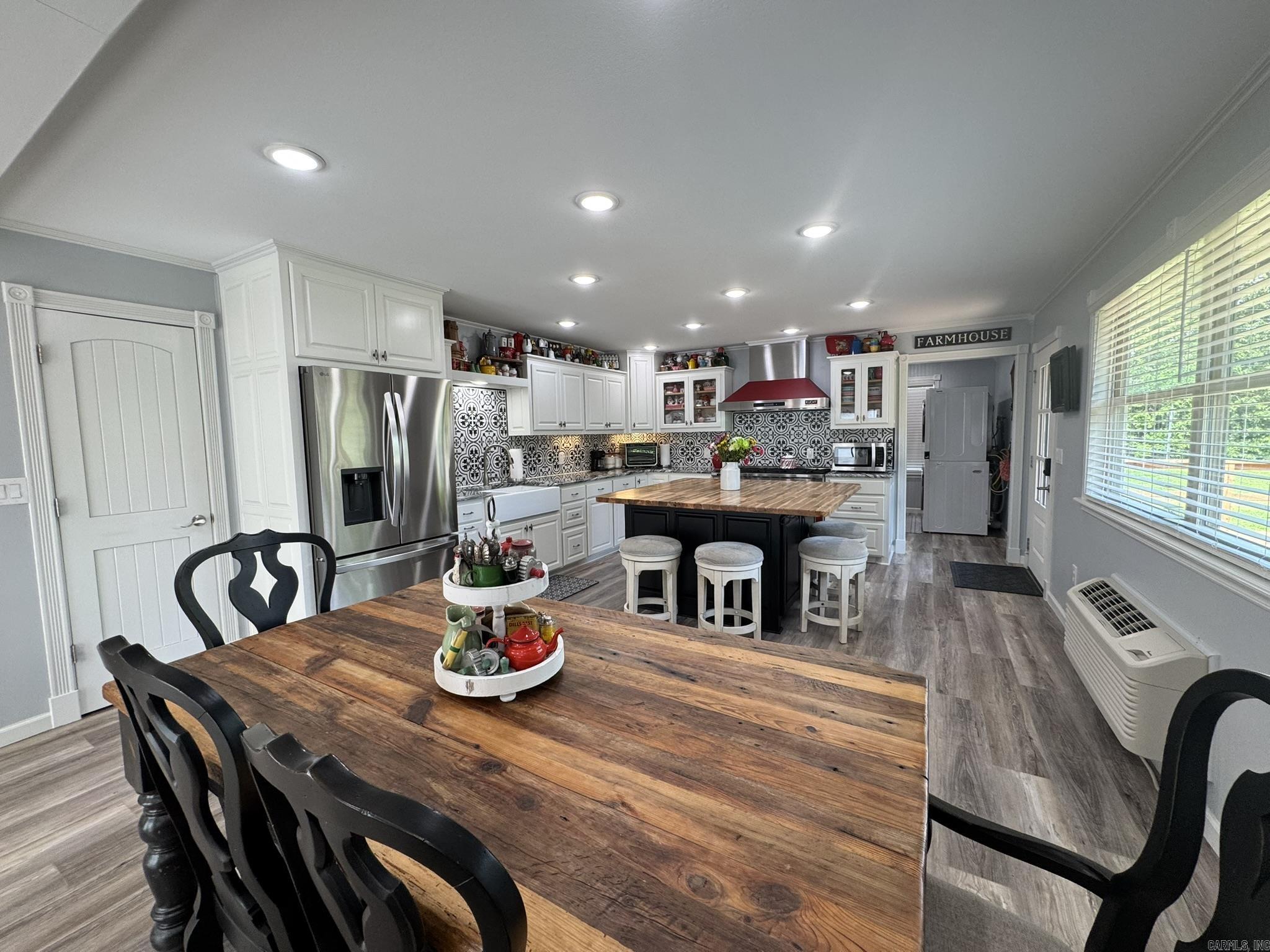 821 W Hwy 14  Harriet, AR