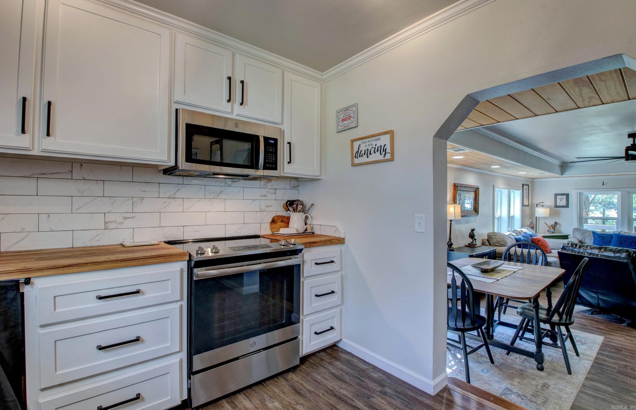 16601 West Road  Roland, AR