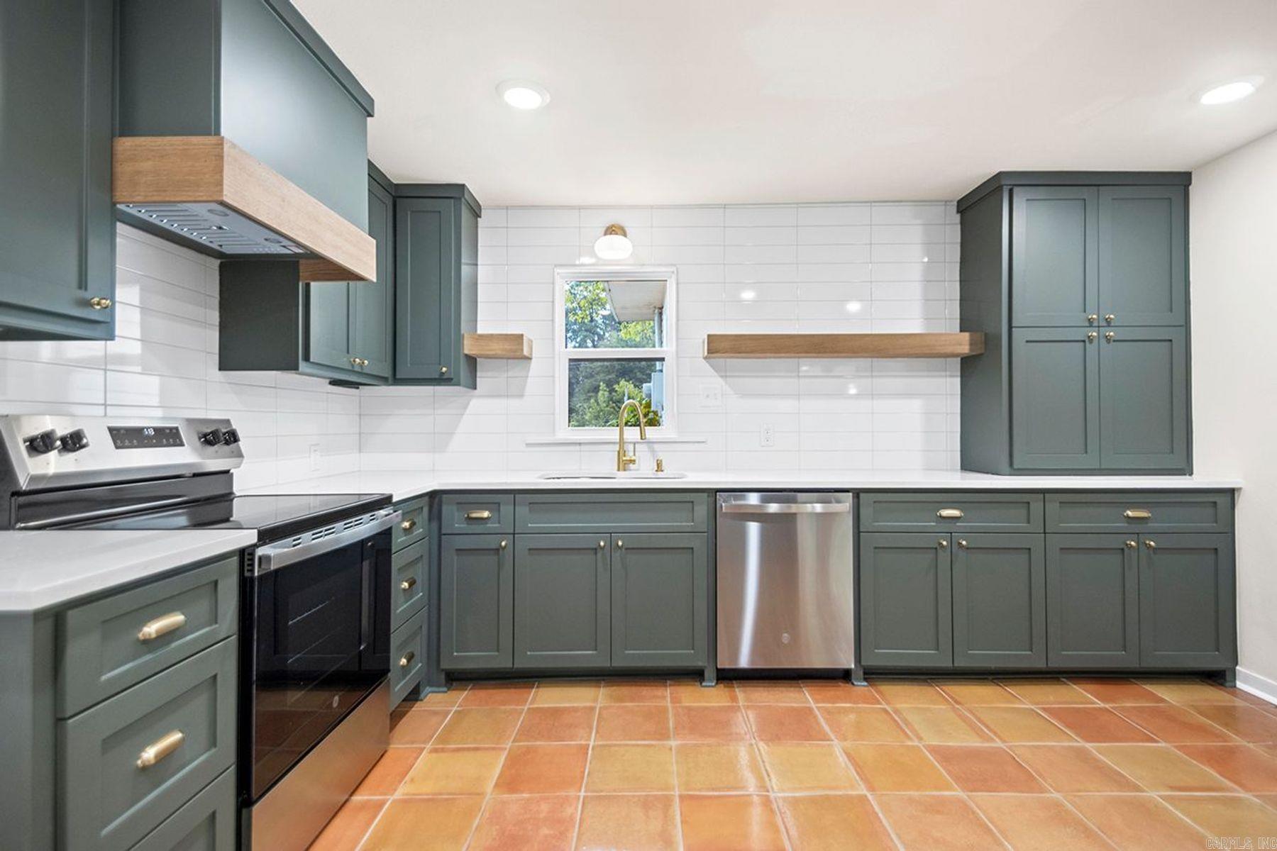 111 N 1st Street  Benton, AR