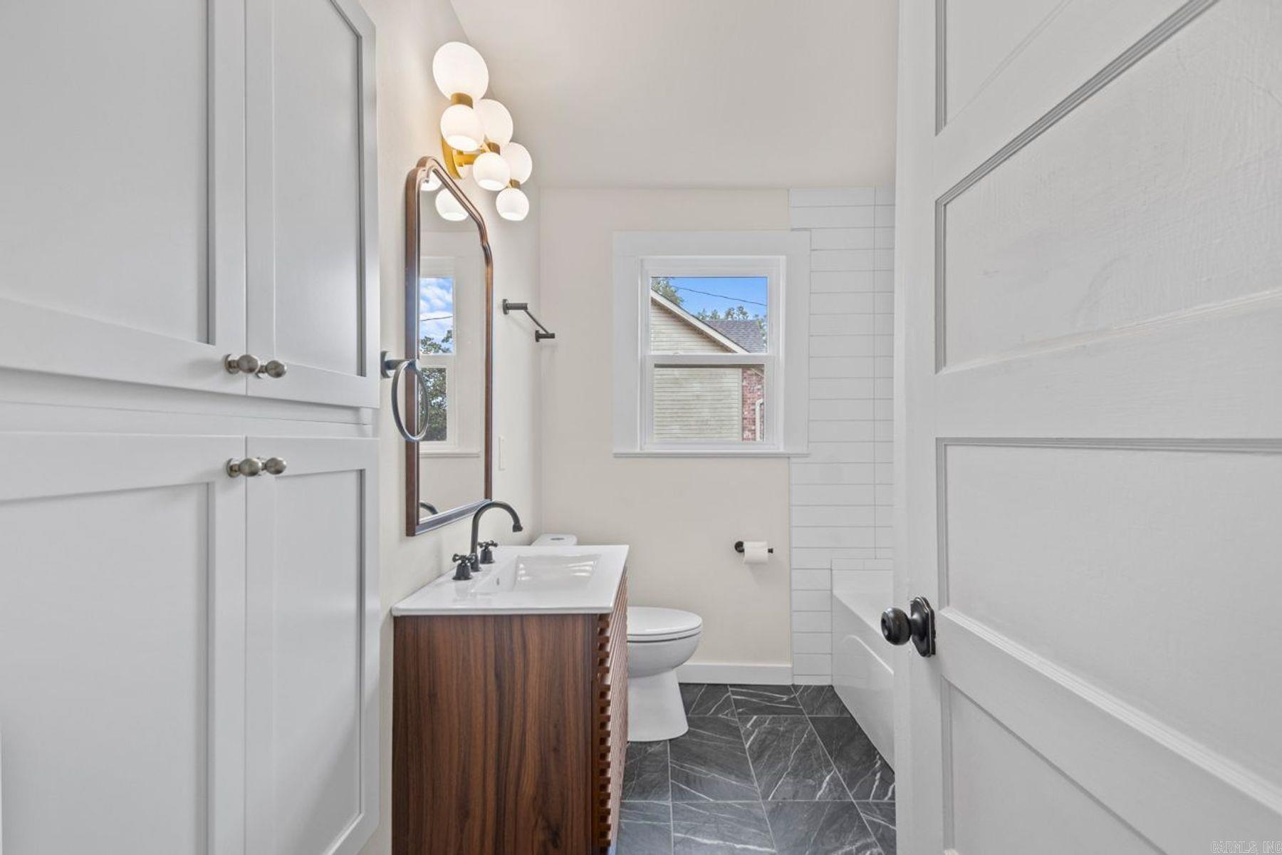 111 N 1st Street  Benton, AR