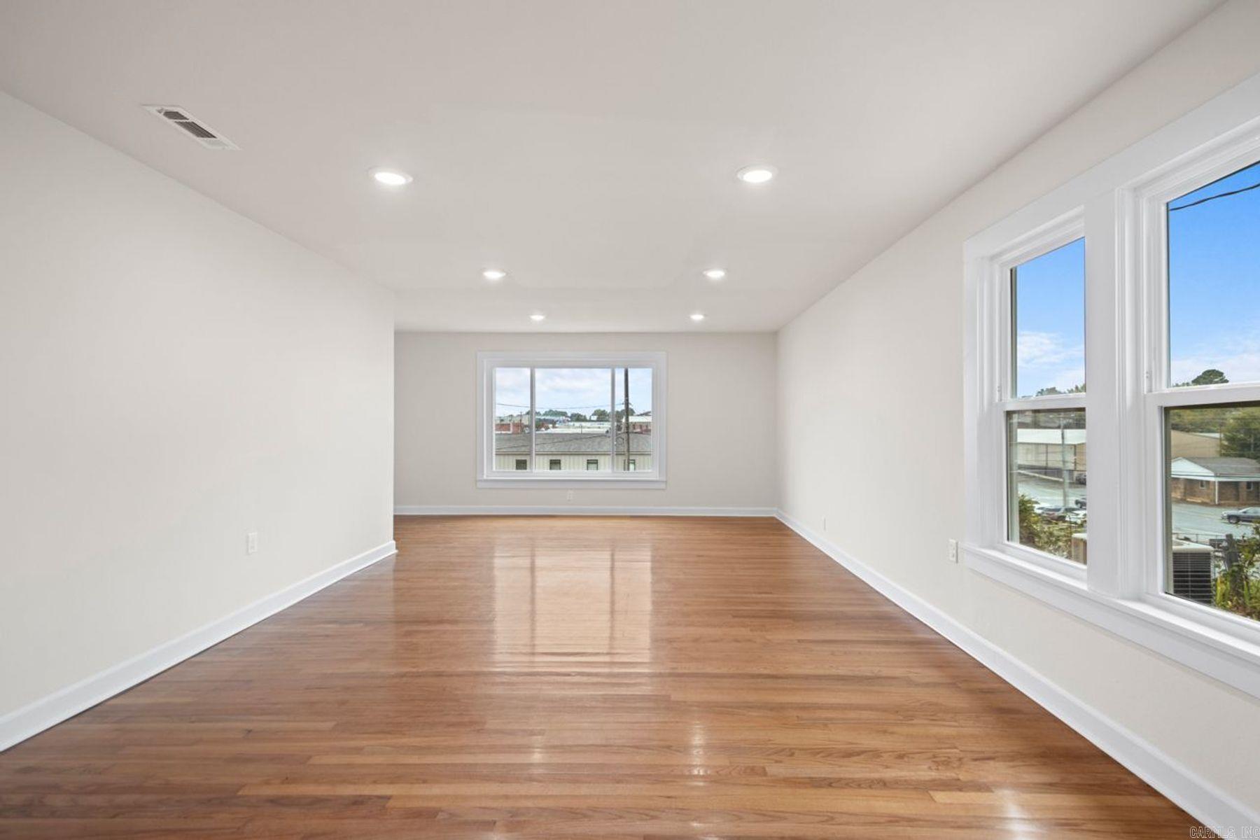 111 N 1st Street  Benton, AR