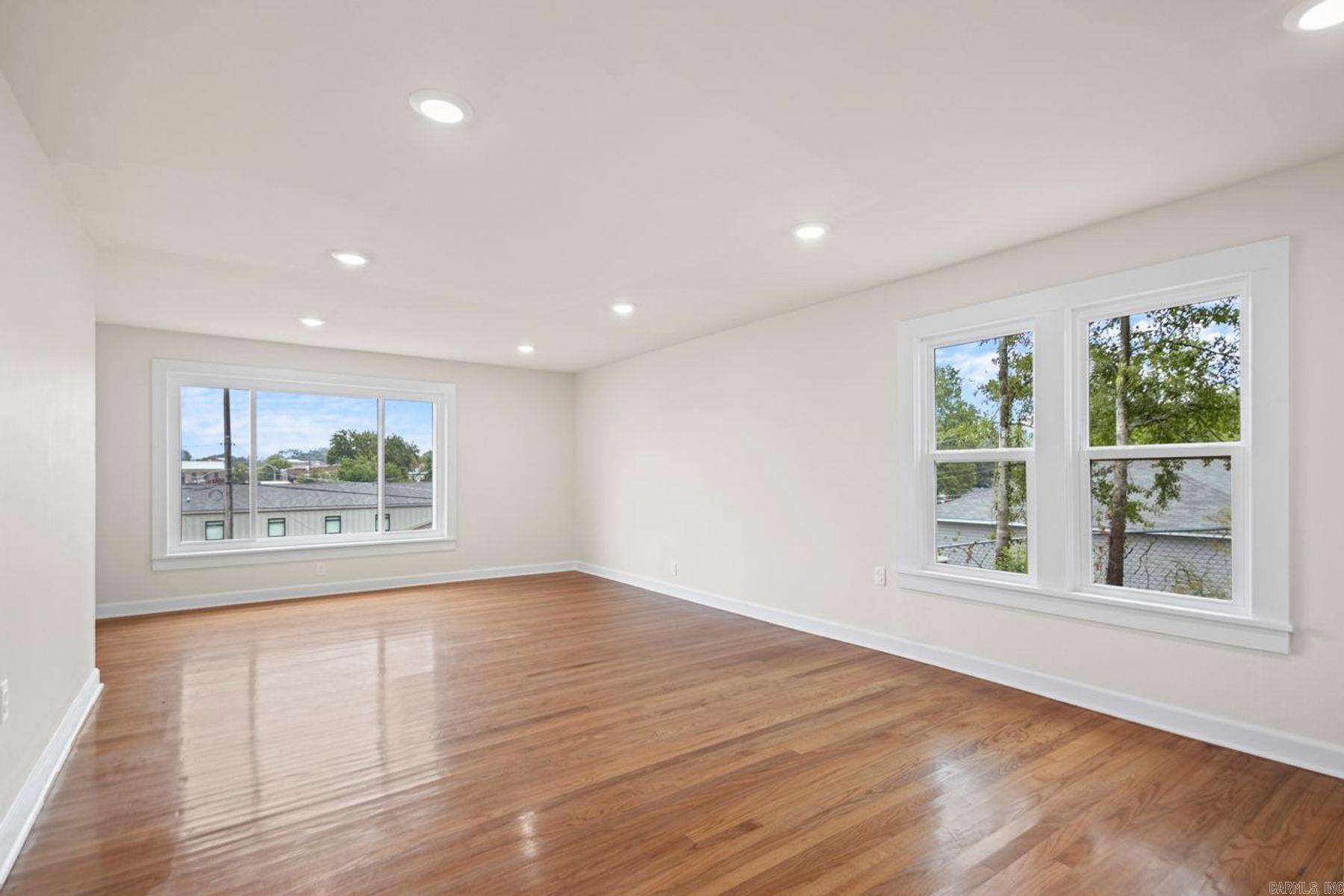 111 N 1st Street  Benton, AR