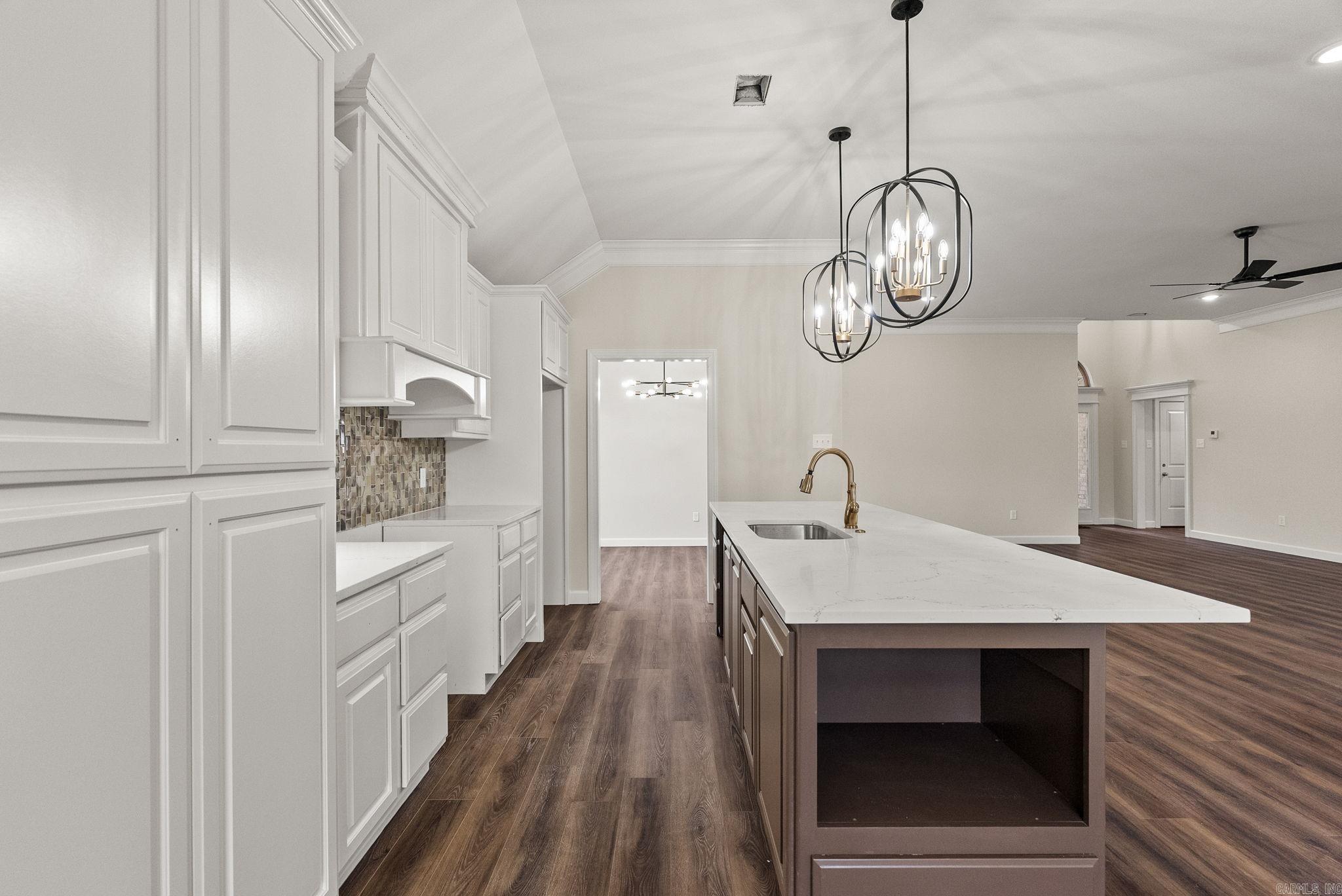 71 Corniche Cove  Maumelle, AR