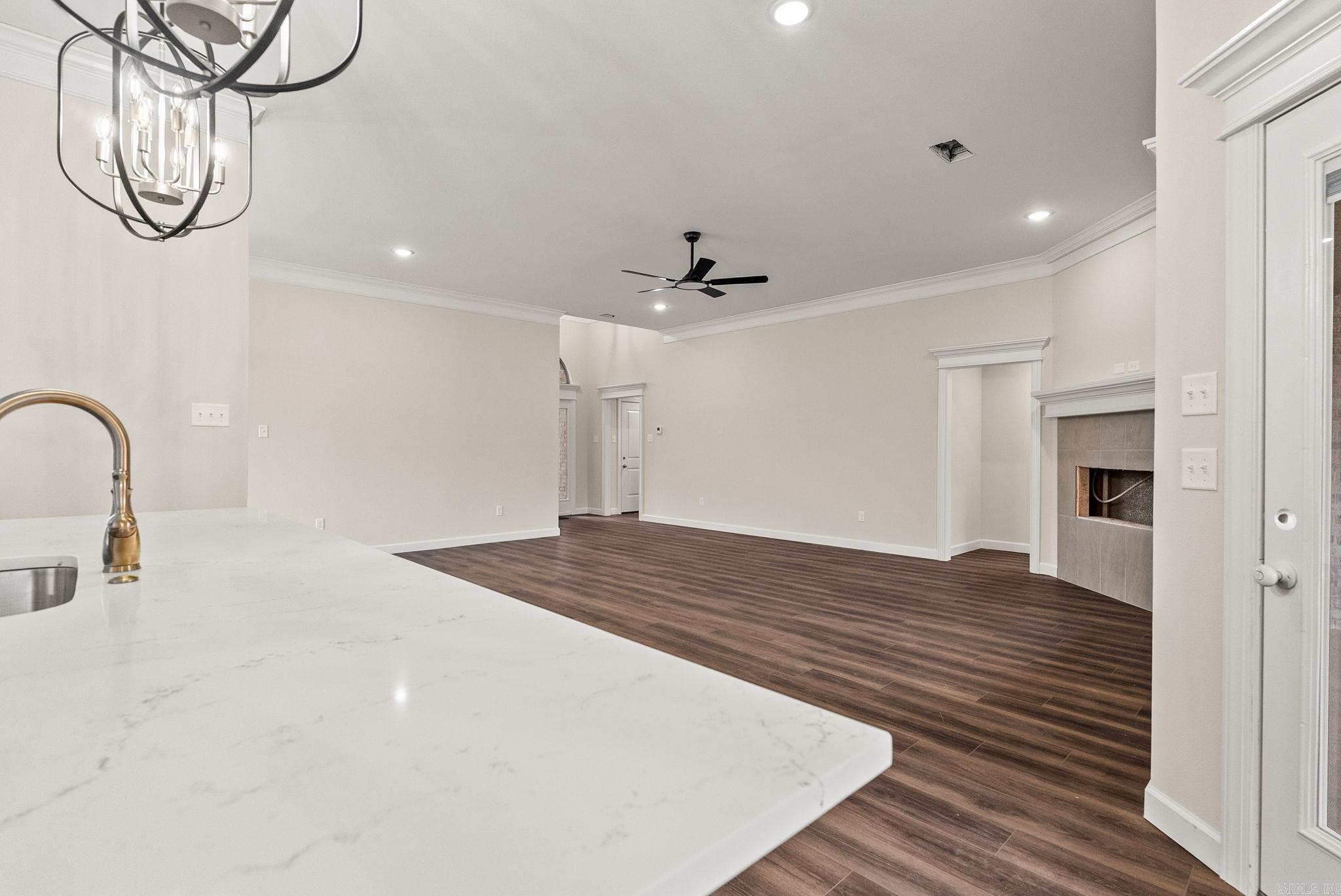 71 Corniche Cove  Maumelle, AR