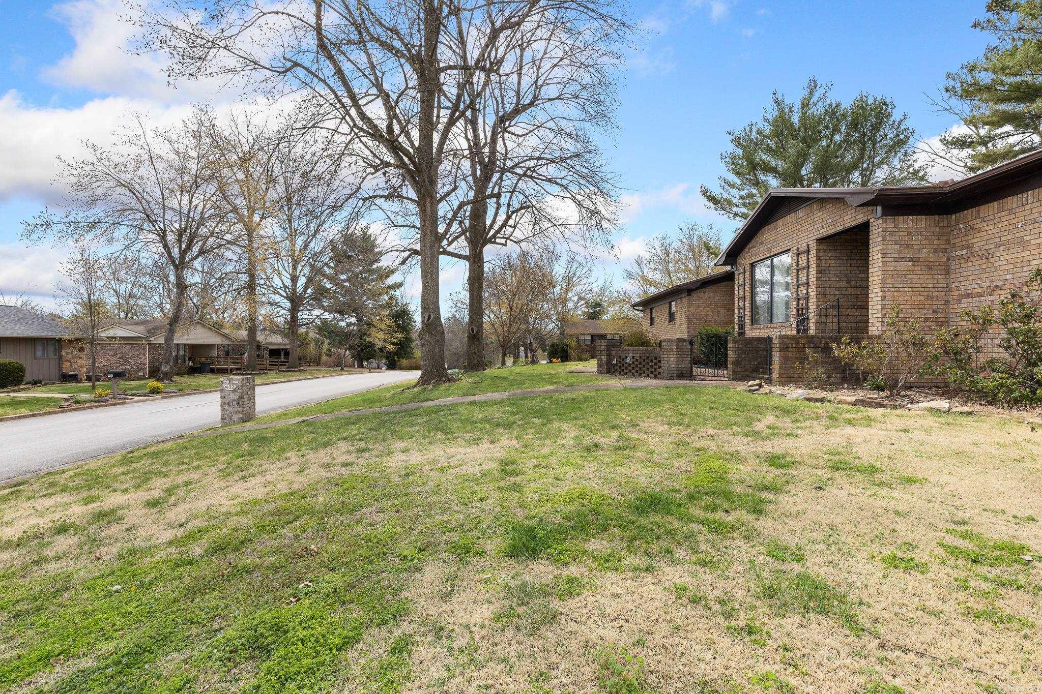 402 Tamarind  Harrison, AR