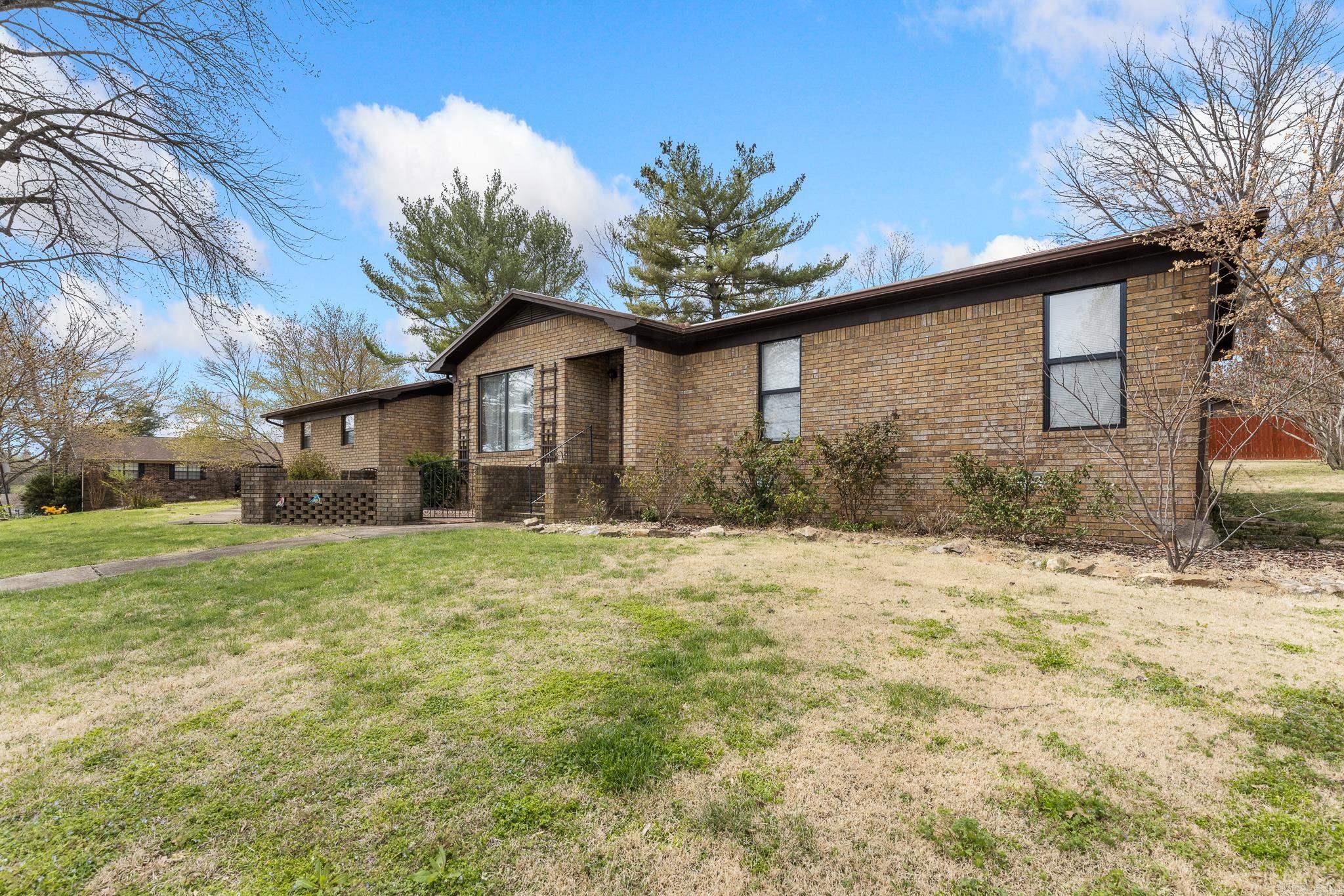 402 Tamarind  Harrison, AR