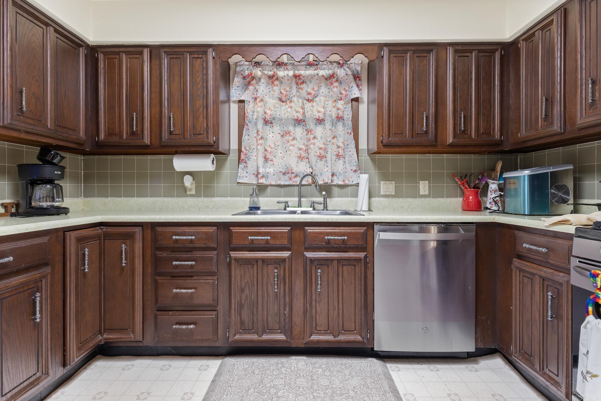 402 Tamarind  Harrison, AR