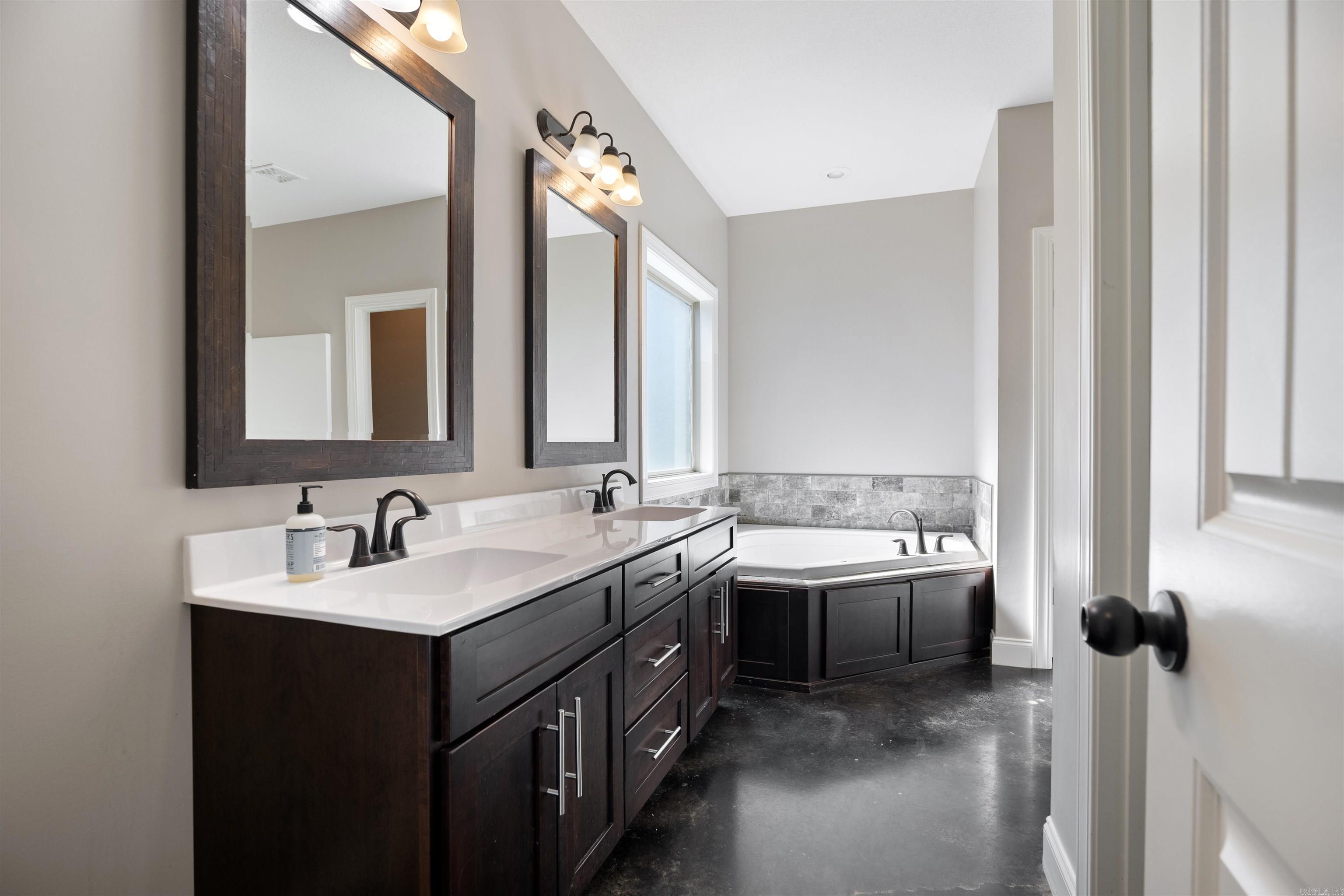 300 Prospect Trail  Jonesboro, AR