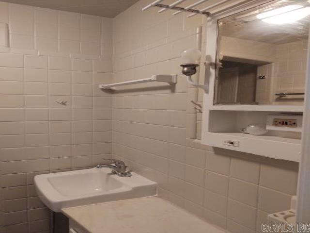 633 4th  Hot Springs, AR