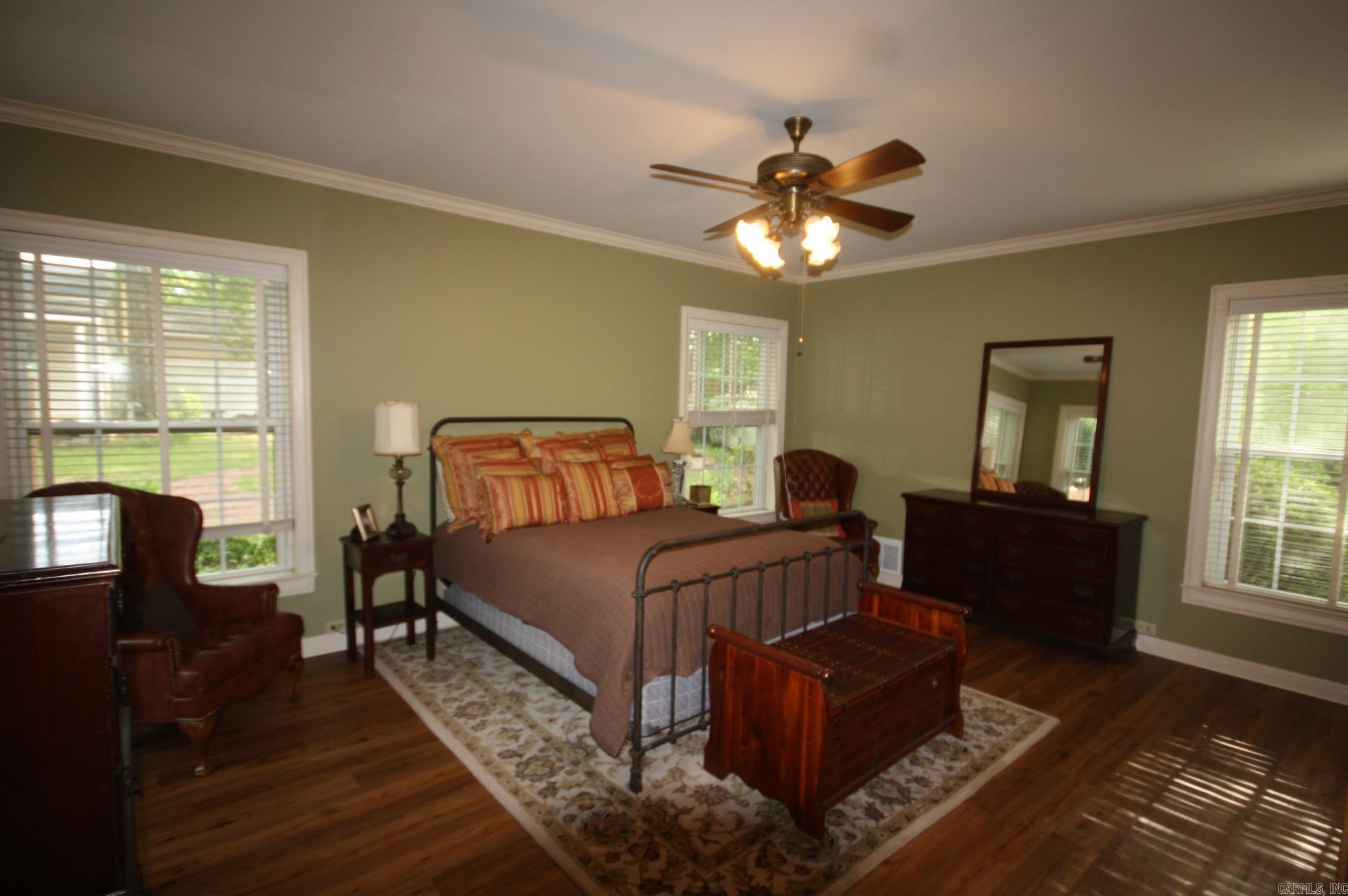 524 W Sypert Street Nashville, AR 71852