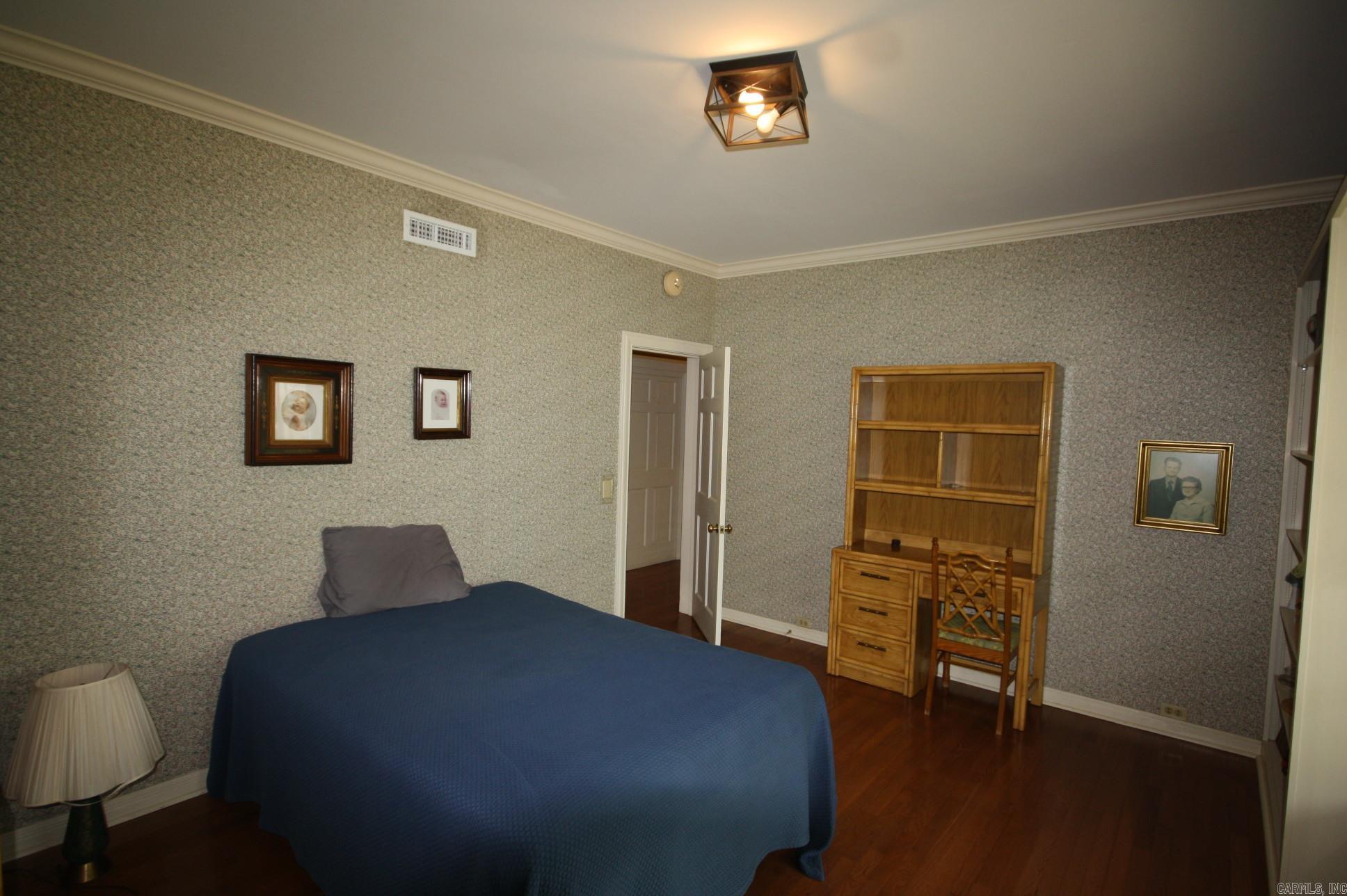 524 W Sypert Street Nashville, AR 71852