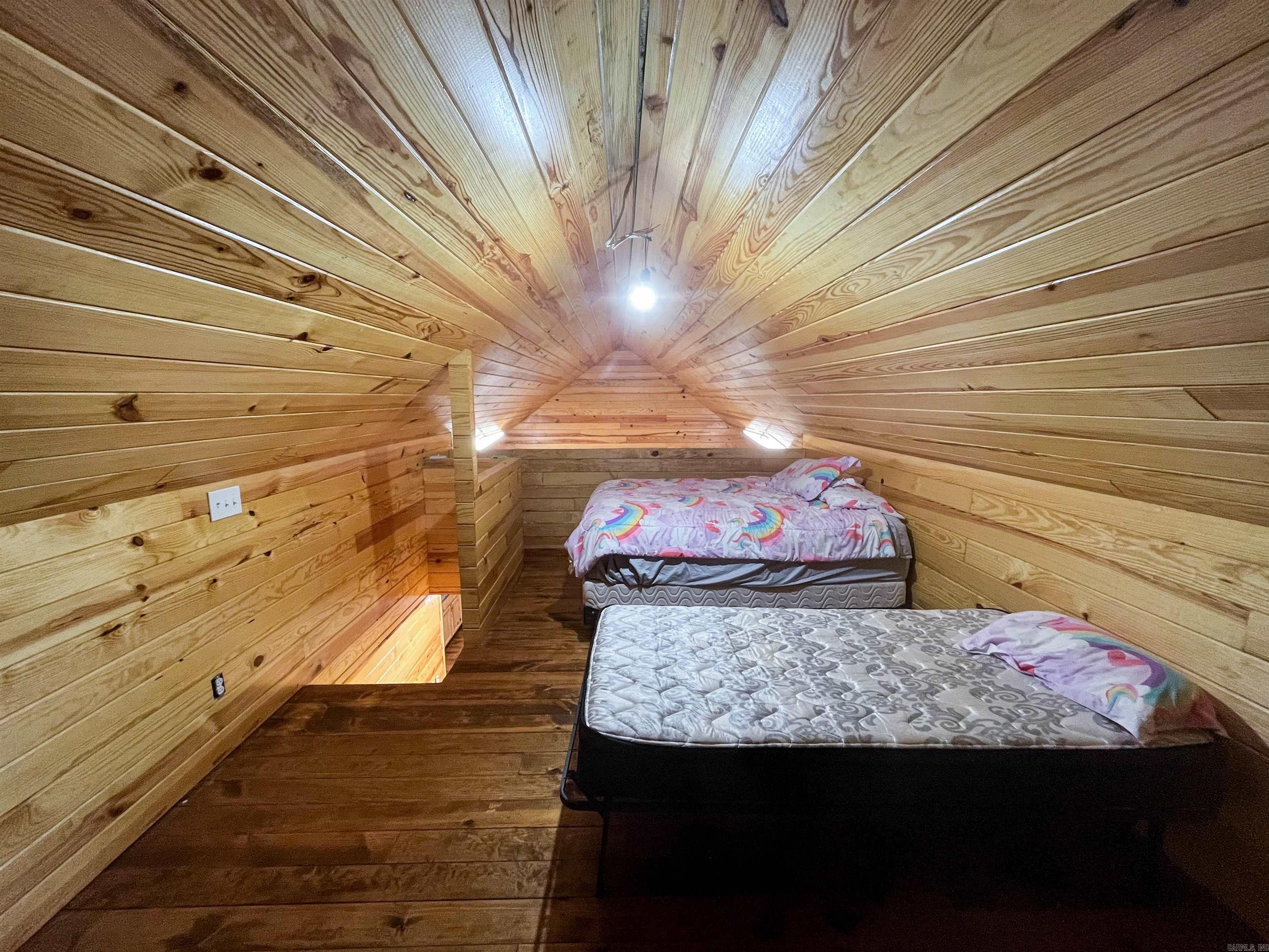 213 Spring Lake Dr  Mammoth Spring, AR