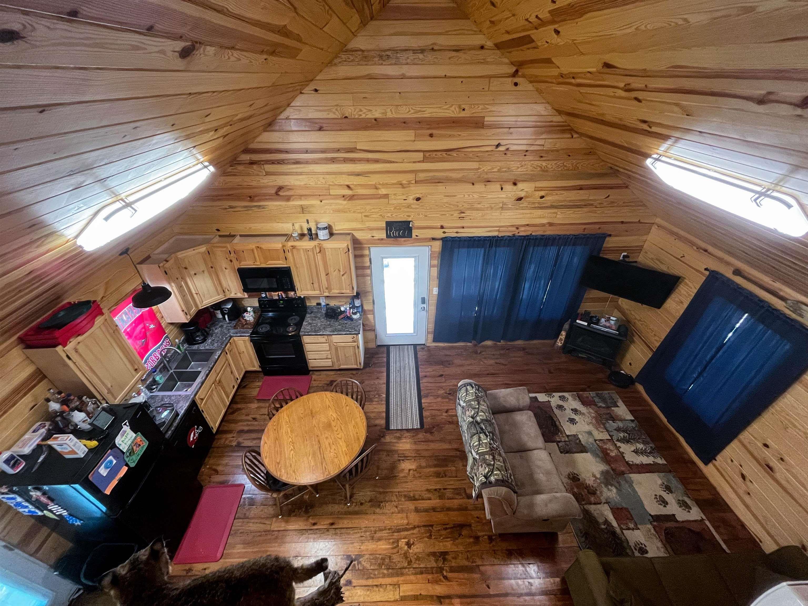 213 Spring Lake Dr  Mammoth Spring, AR