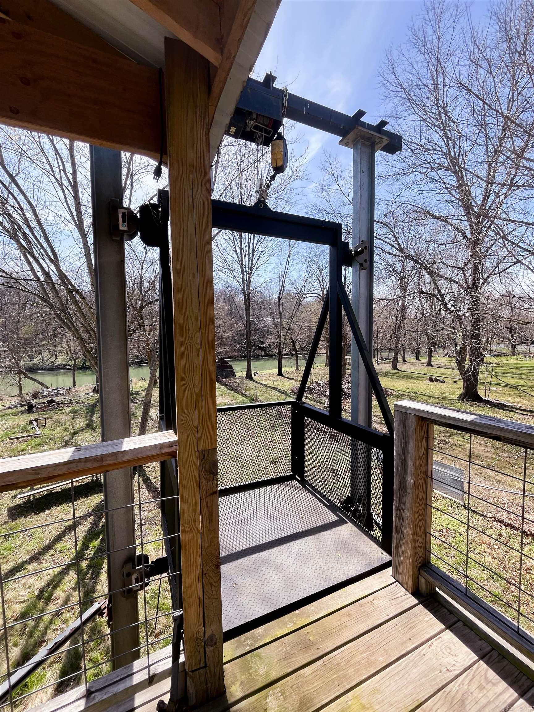 213 Spring Lake Dr  Mammoth Spring, AR