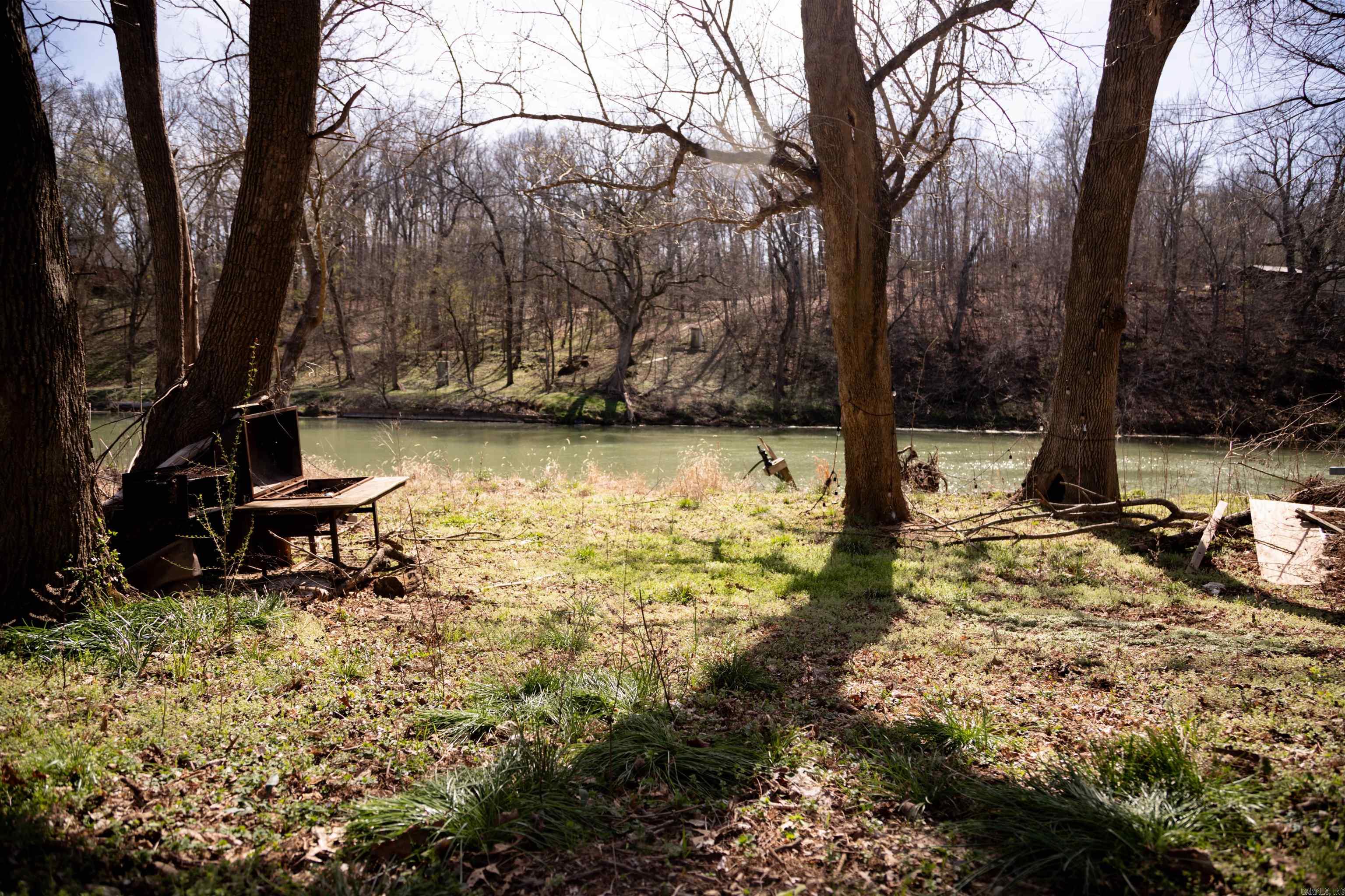 213 Spring Lake Dr  Mammoth Spring, AR