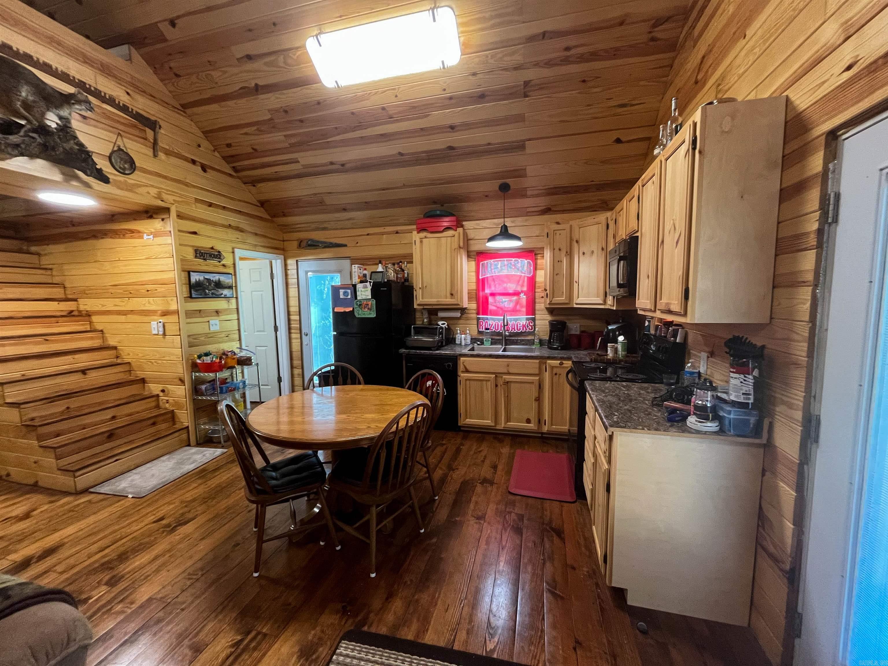 213 Spring Lake Dr  Mammoth Spring, AR