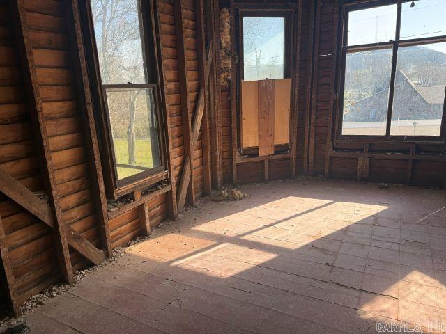 400 N Estes  Yellville, AR