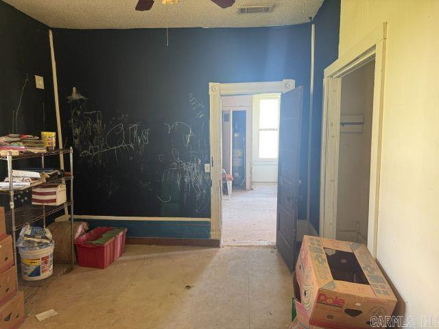 400 N Estes  Yellville, AR