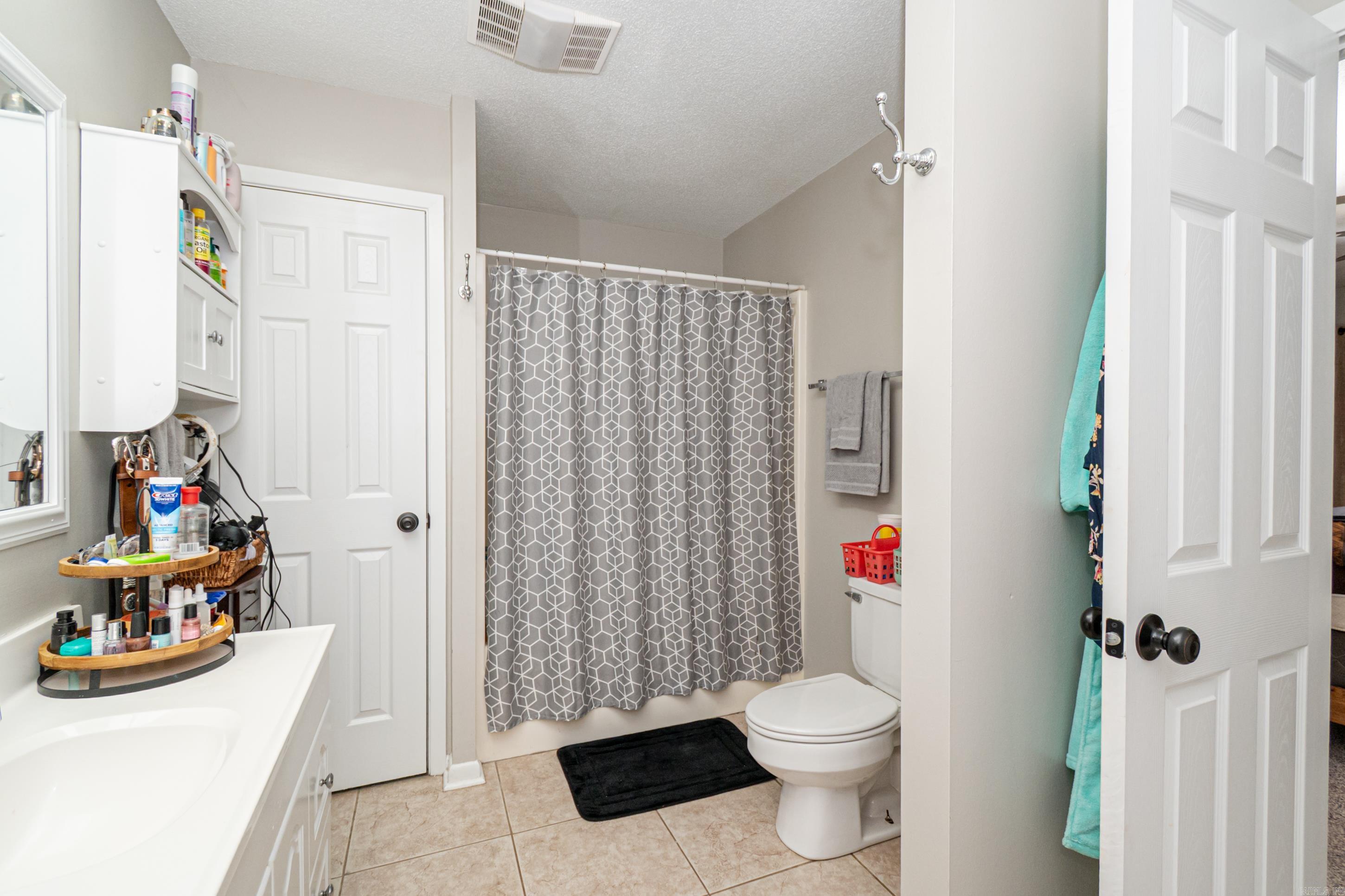 286 Woodland Dr  Junction City, AR