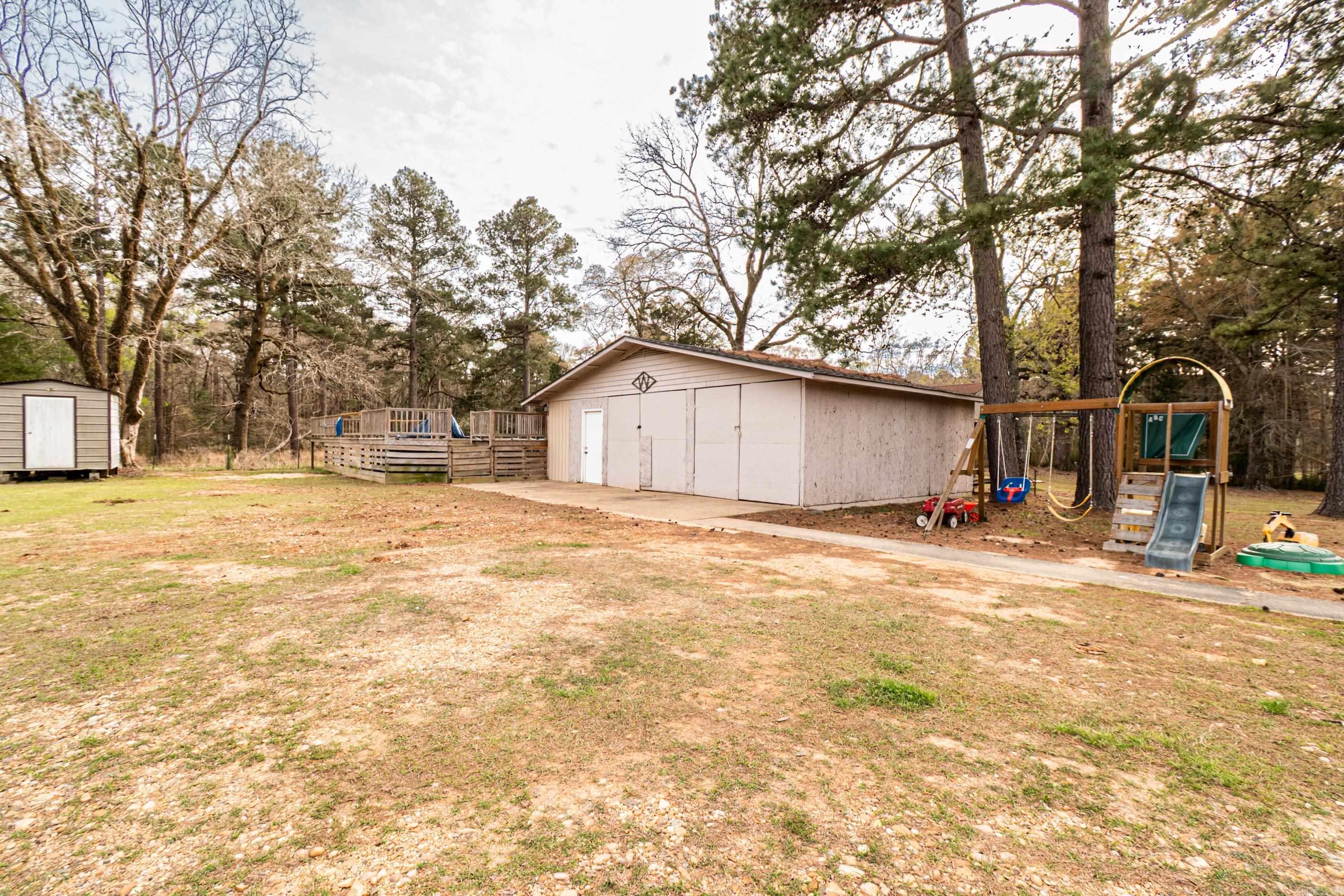 286 Woodland Dr  Junction City, AR