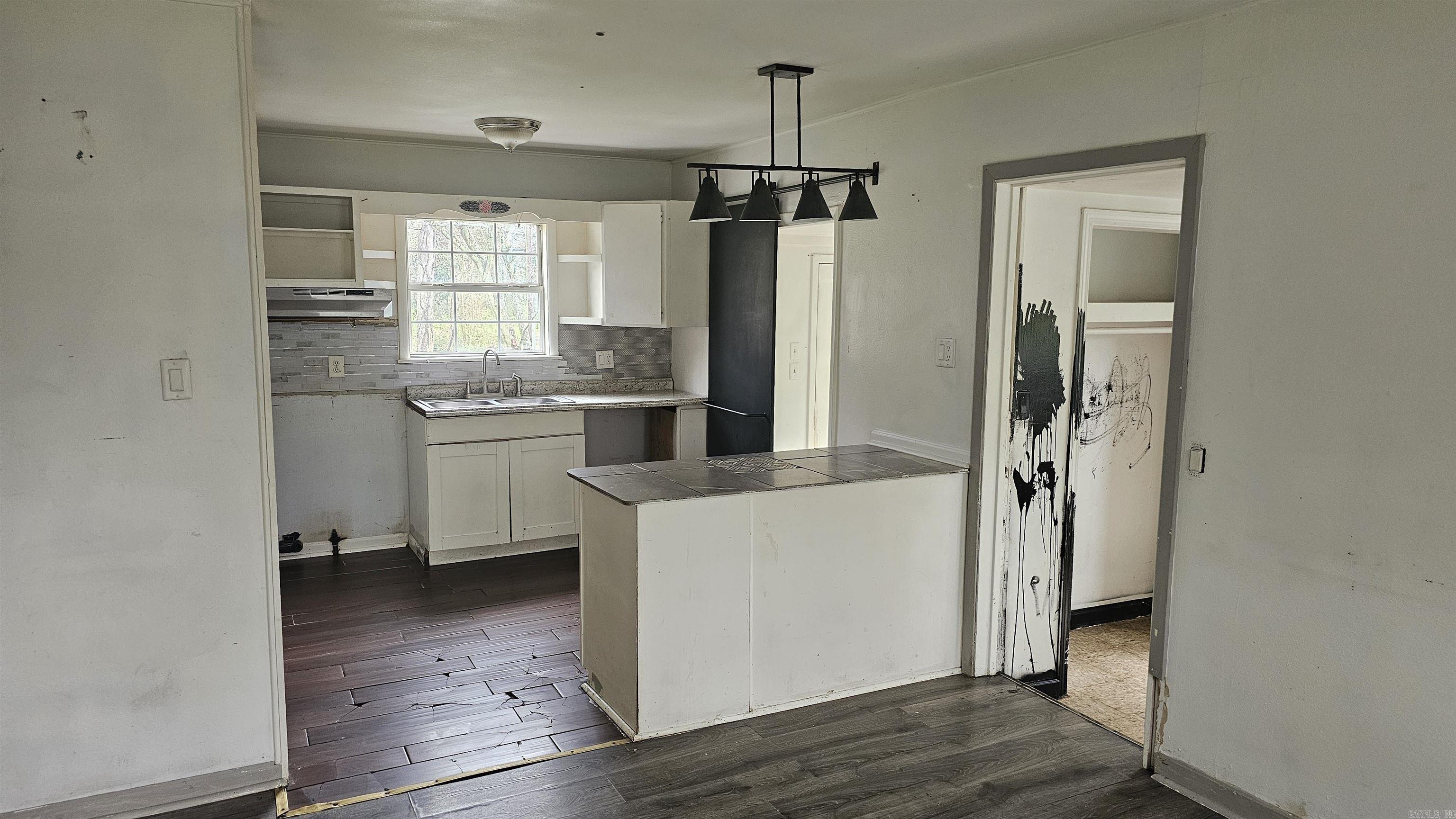 1612 Thornton Ferry  Hot Springs, AR