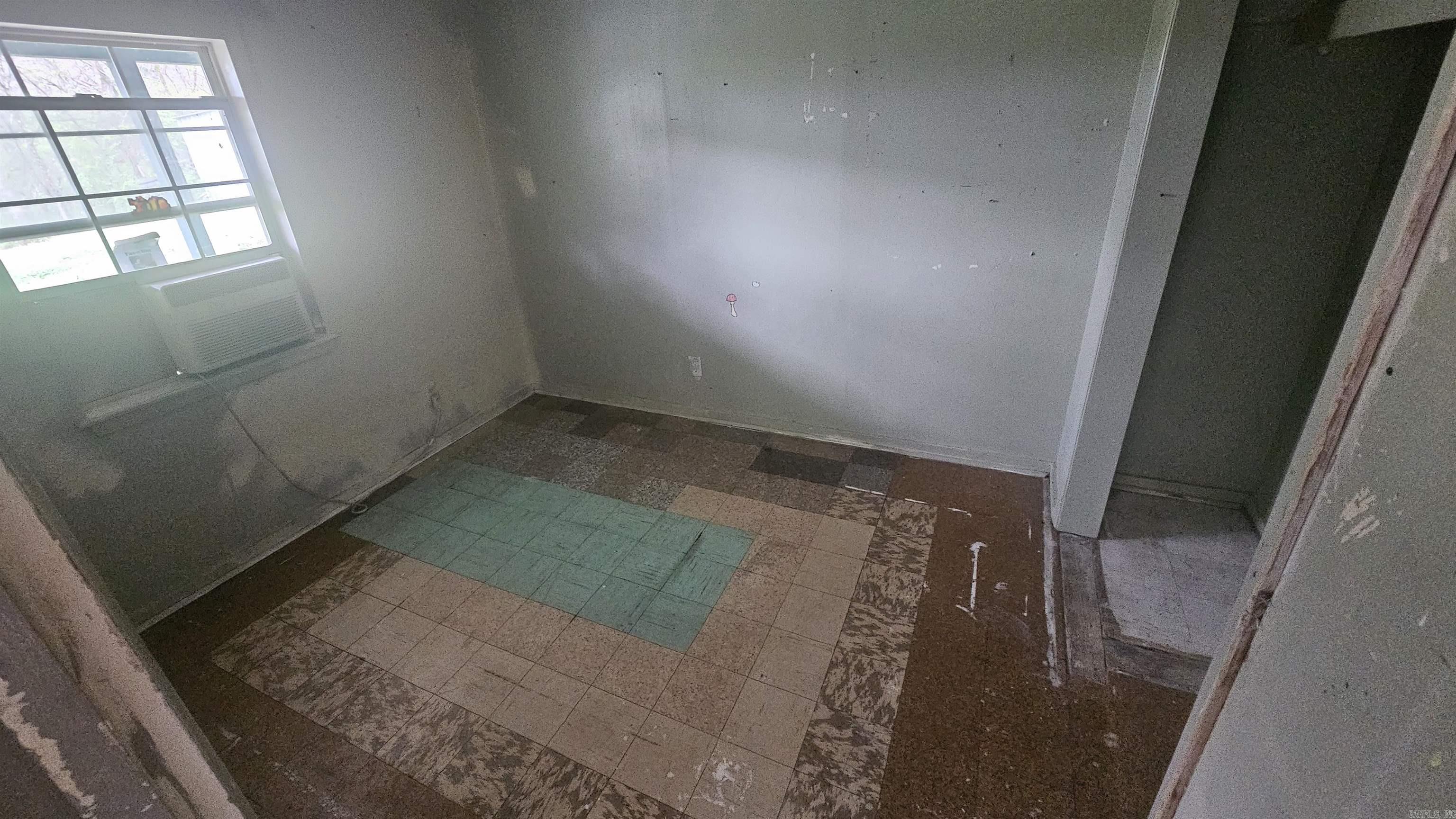 1612 Thornton Ferry  Hot Springs, AR