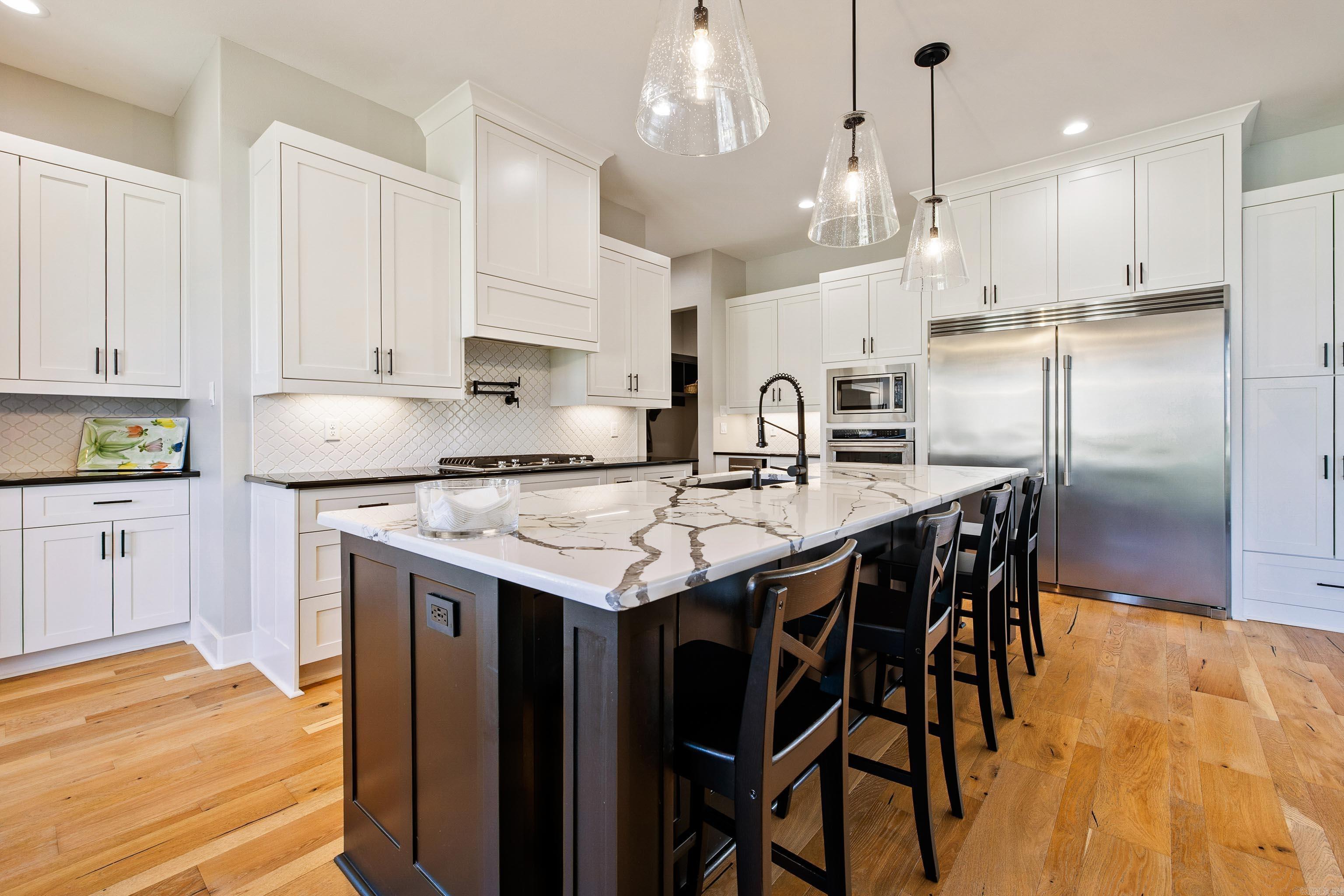 9103 Red Barn  Alexander, AR