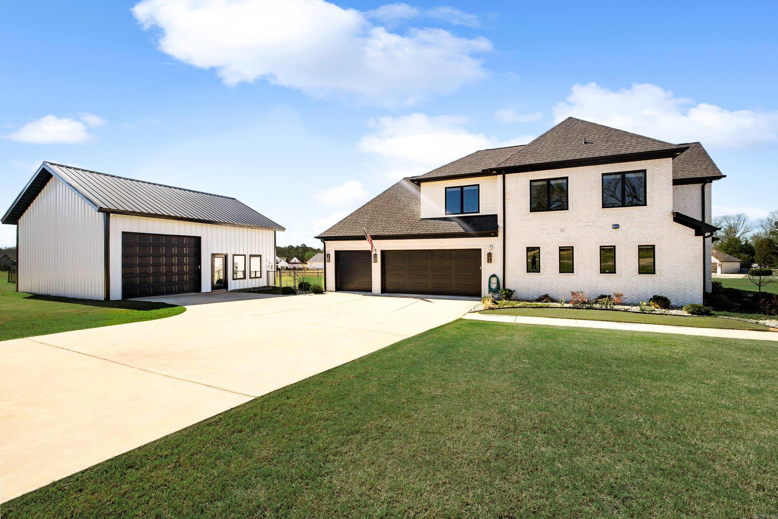 9103 Red Barn  Alexander, AR