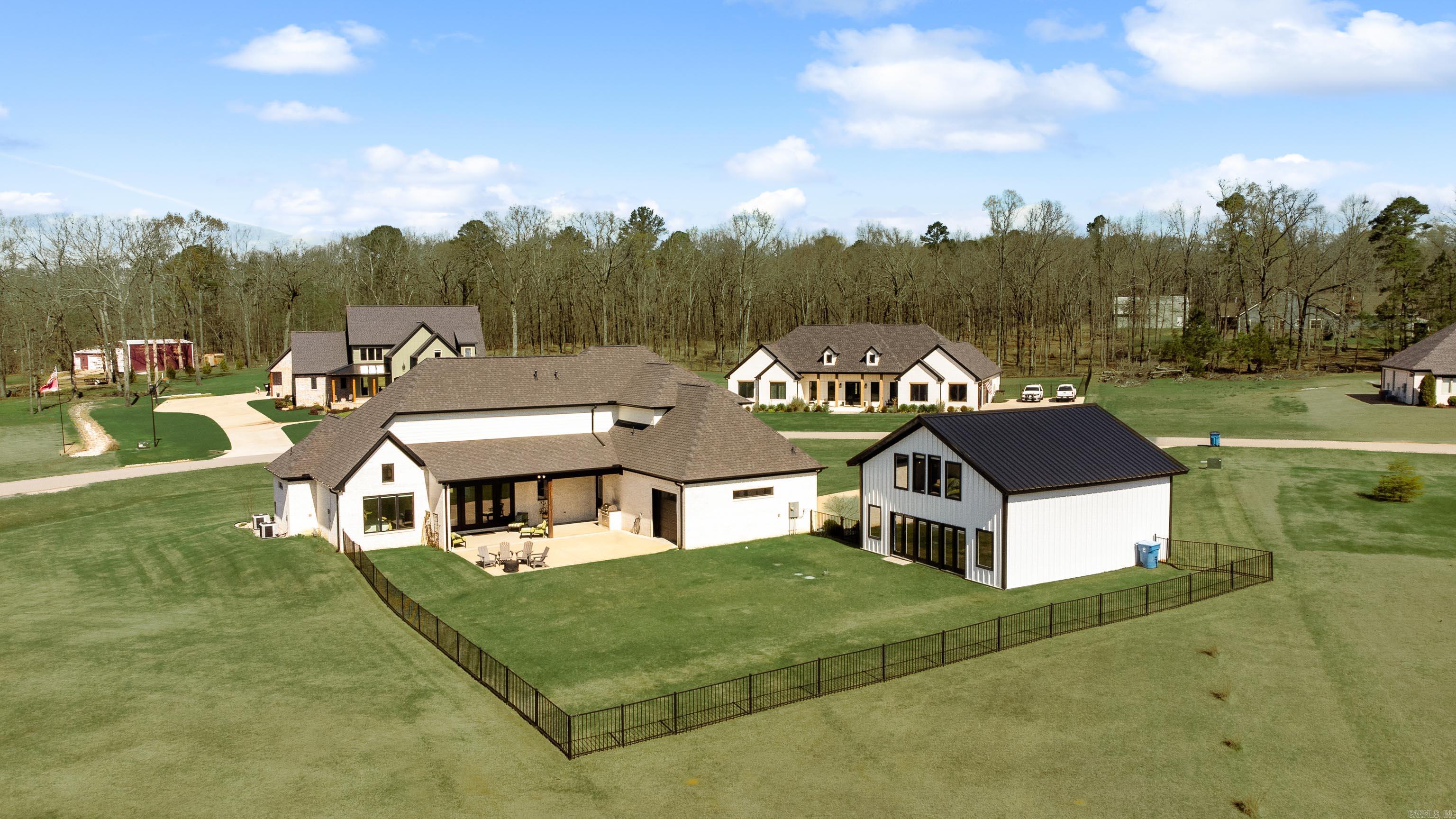 9103 Red Barn  Alexander, AR