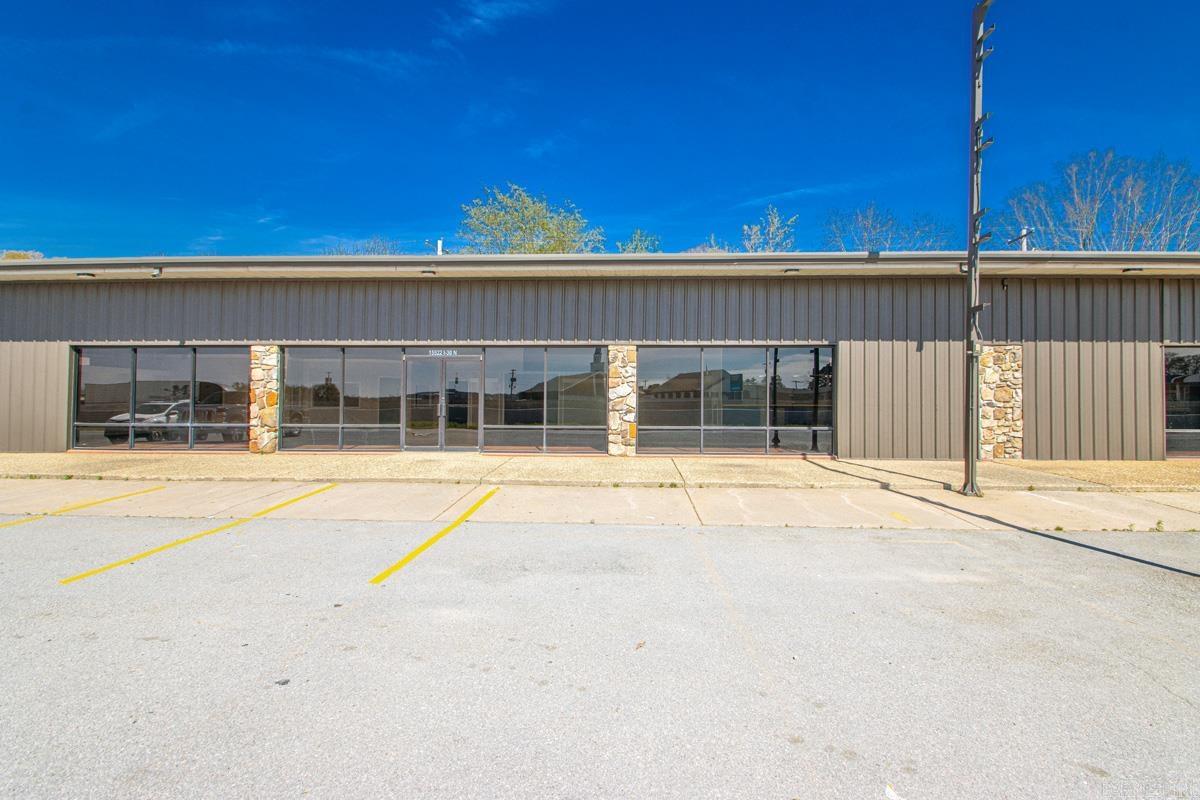 15522 W South St  Benton, AR