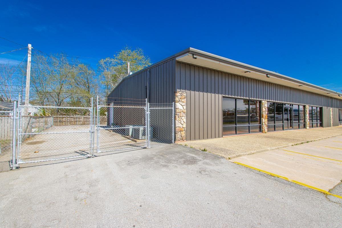 15522 W South St  Benton, AR