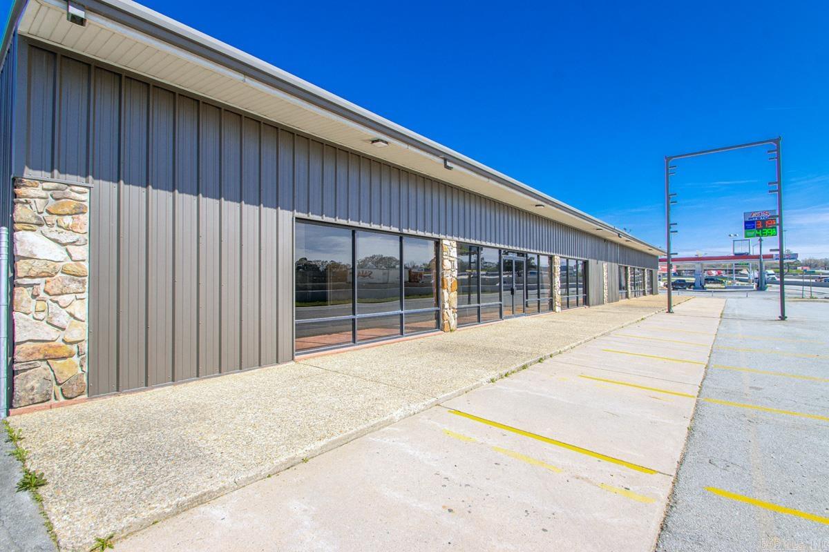 15522 W South St  Benton, AR