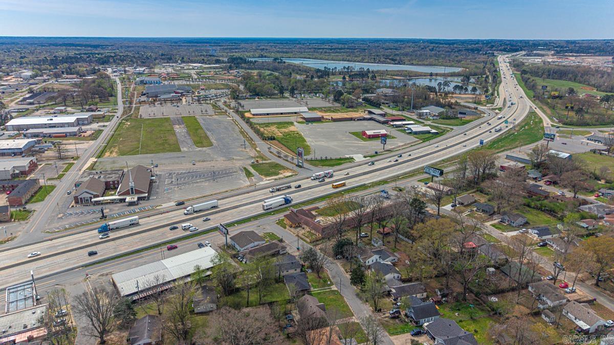 15522 W South St  Benton, AR