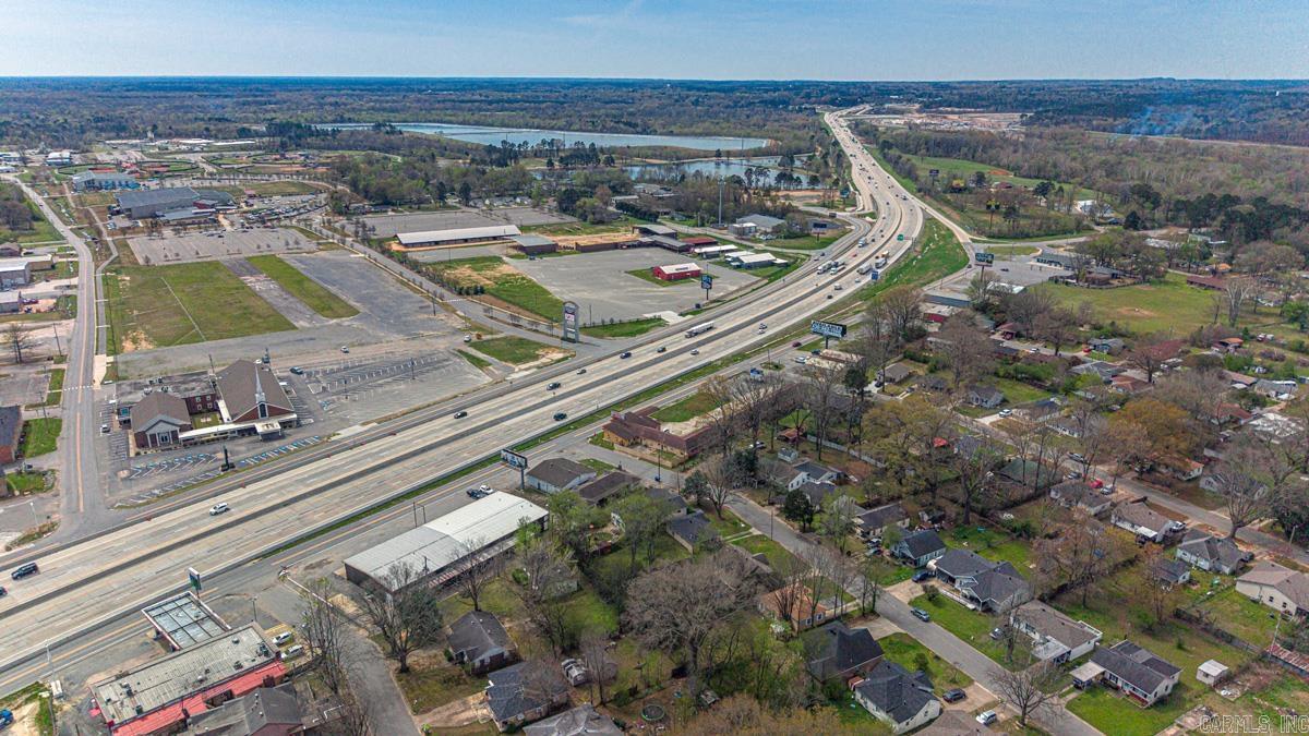 15522 W South St  Benton, AR