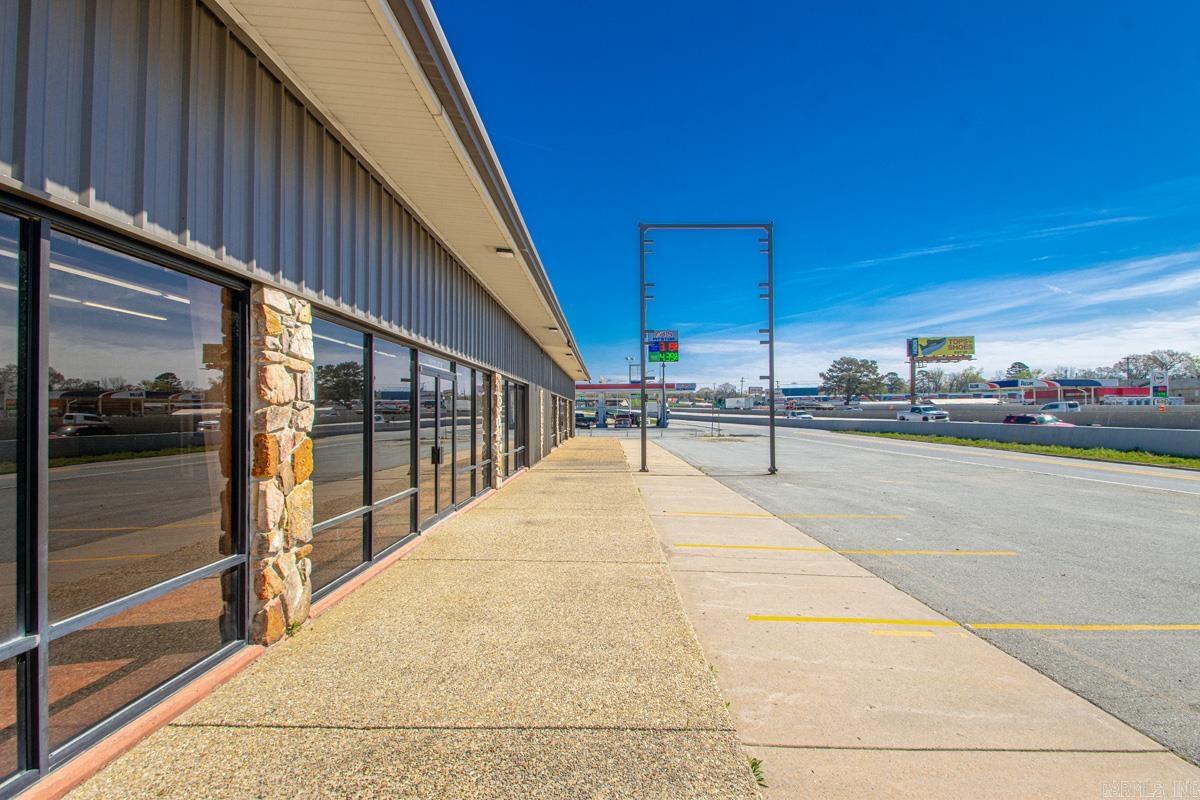 15522 W South St  Benton, AR