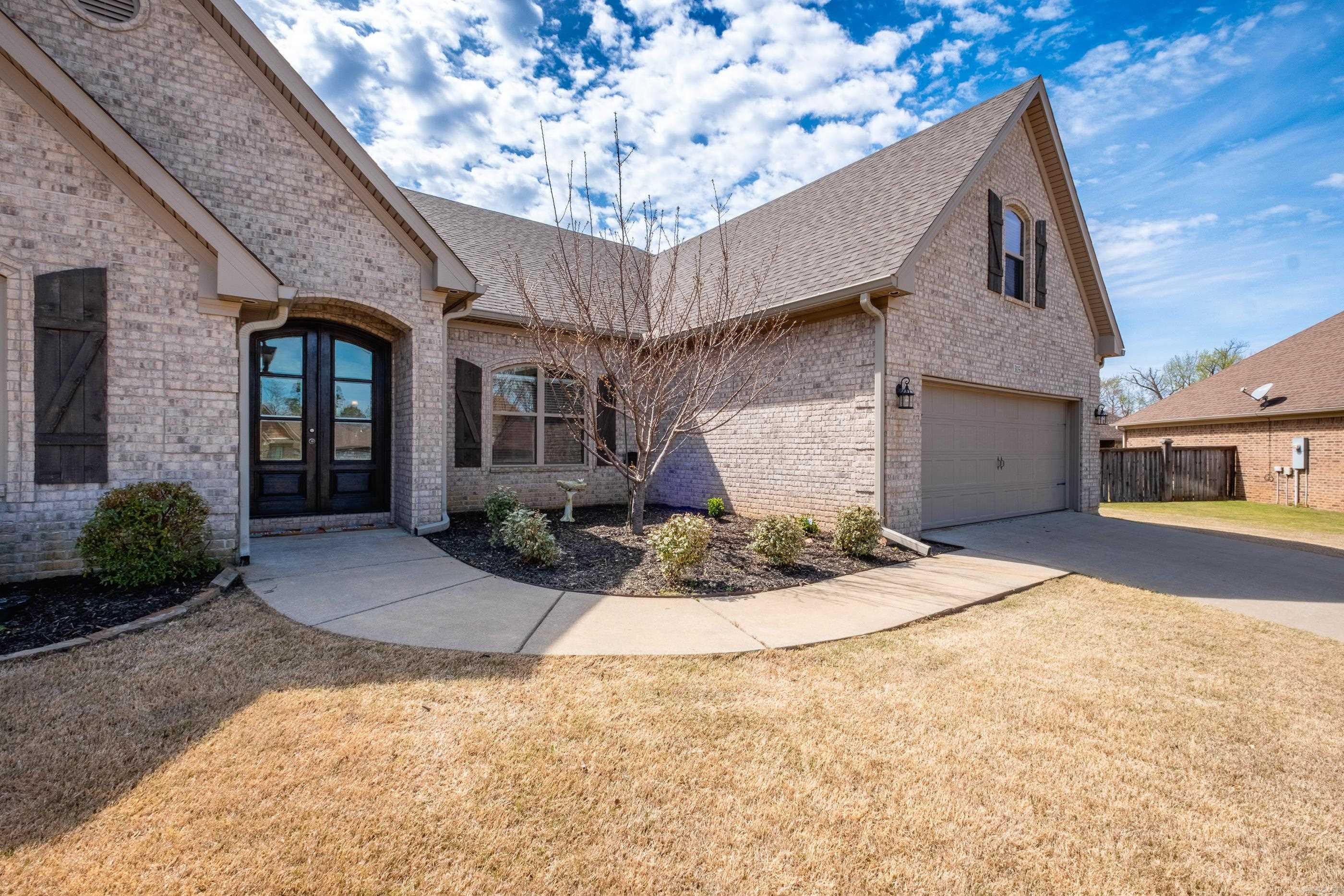3115 Tobiano  Benton, AR