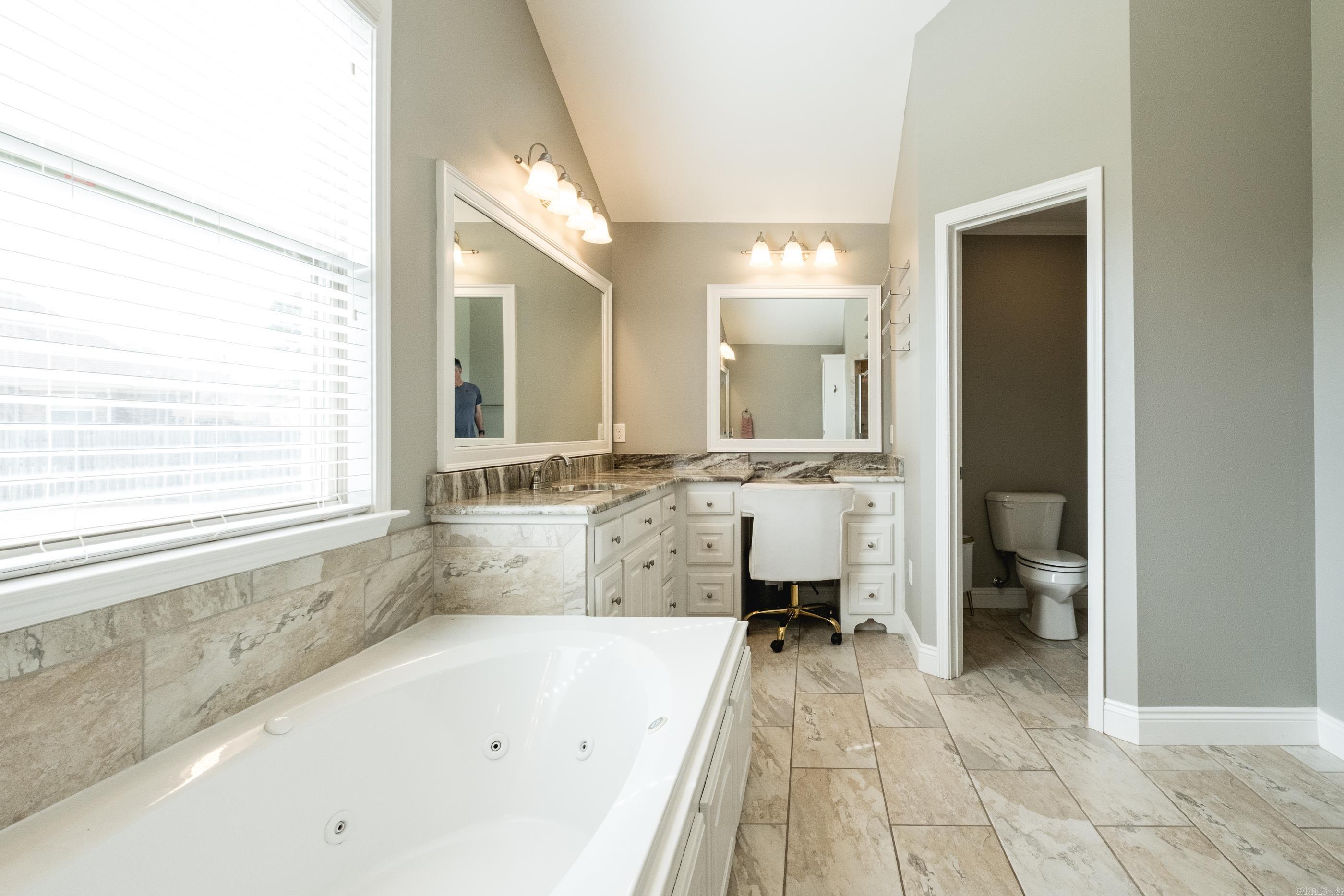 3115 Tobiano  Benton, AR