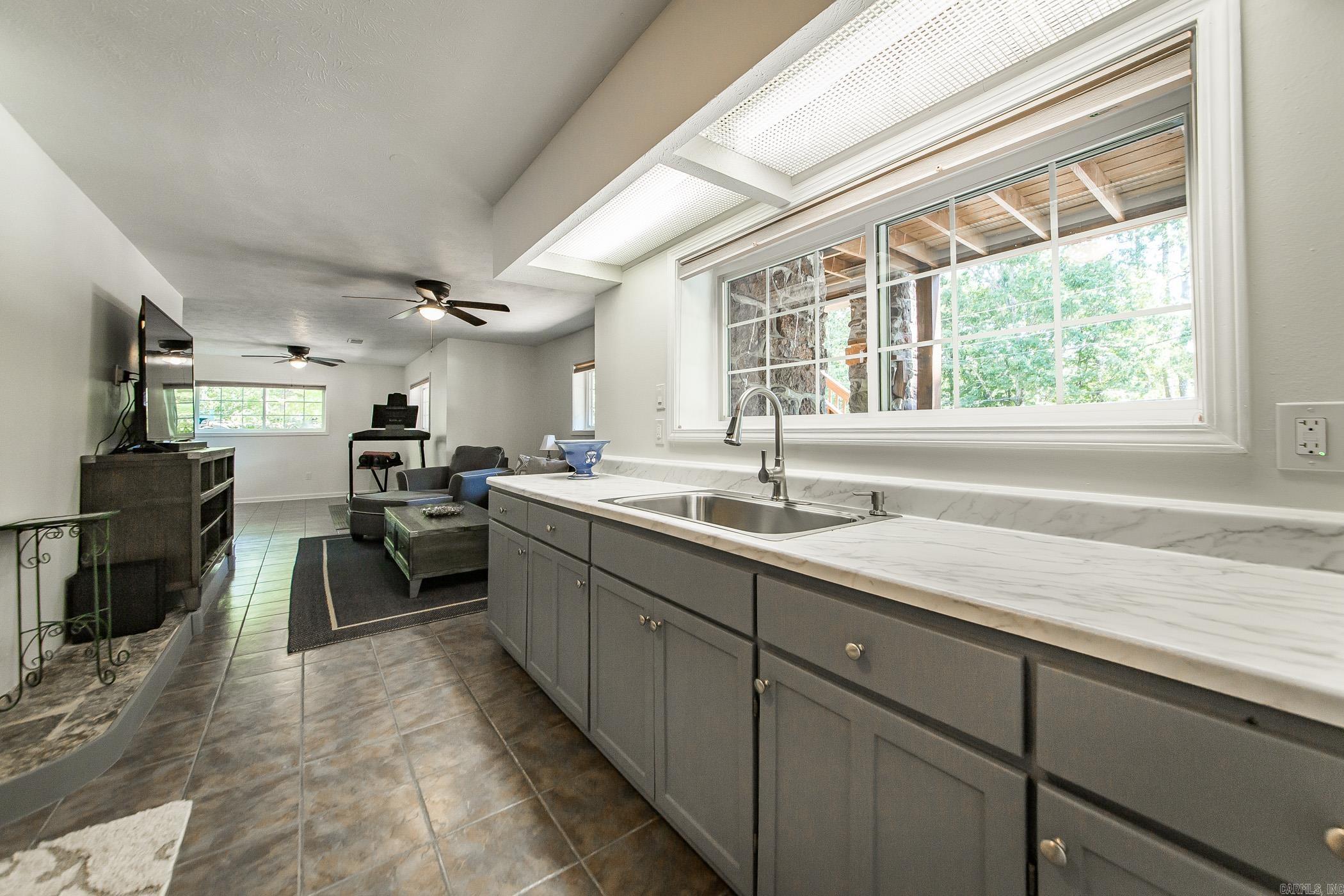 842 Dave Creek  Fairfield Bay, AR