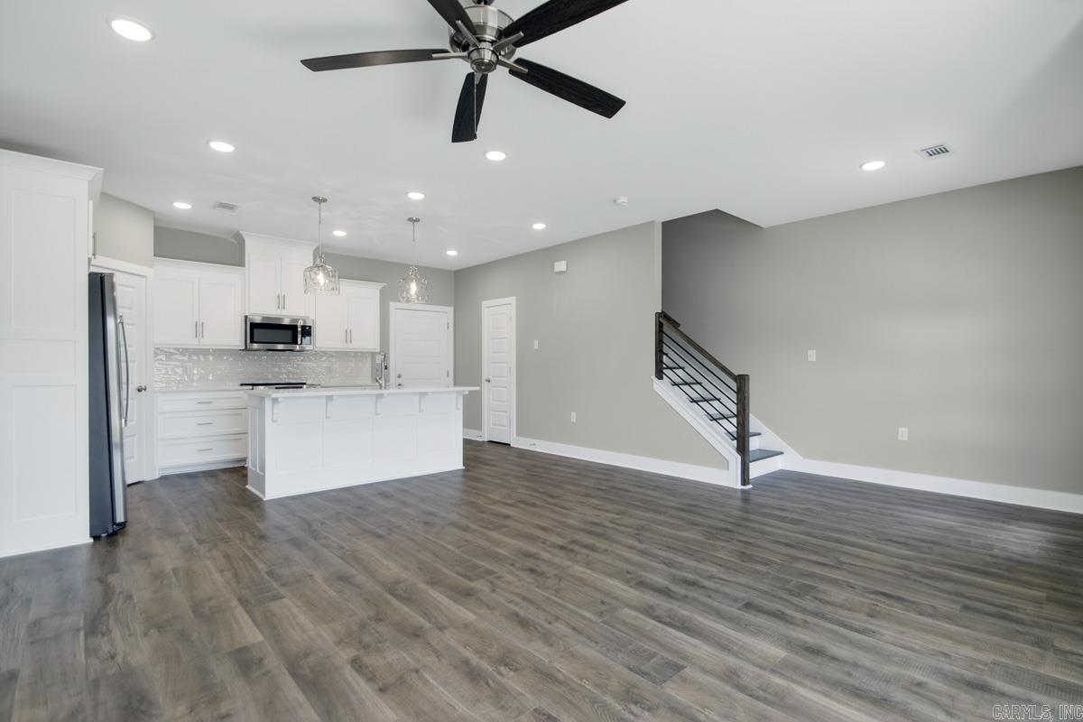 225 Country Club  Maumelle, AR