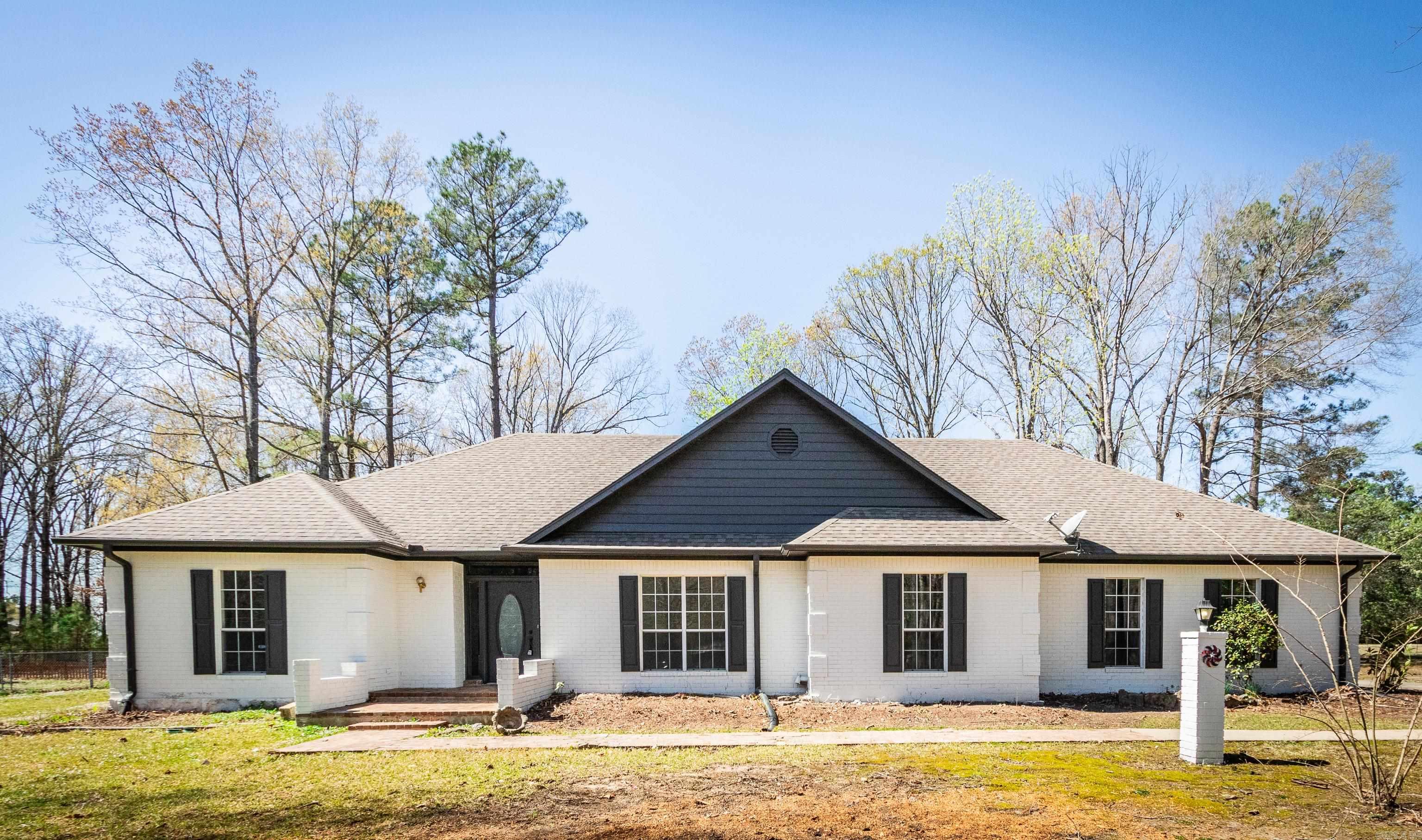 8700 OLD WARREN  Pine Bluff, AR