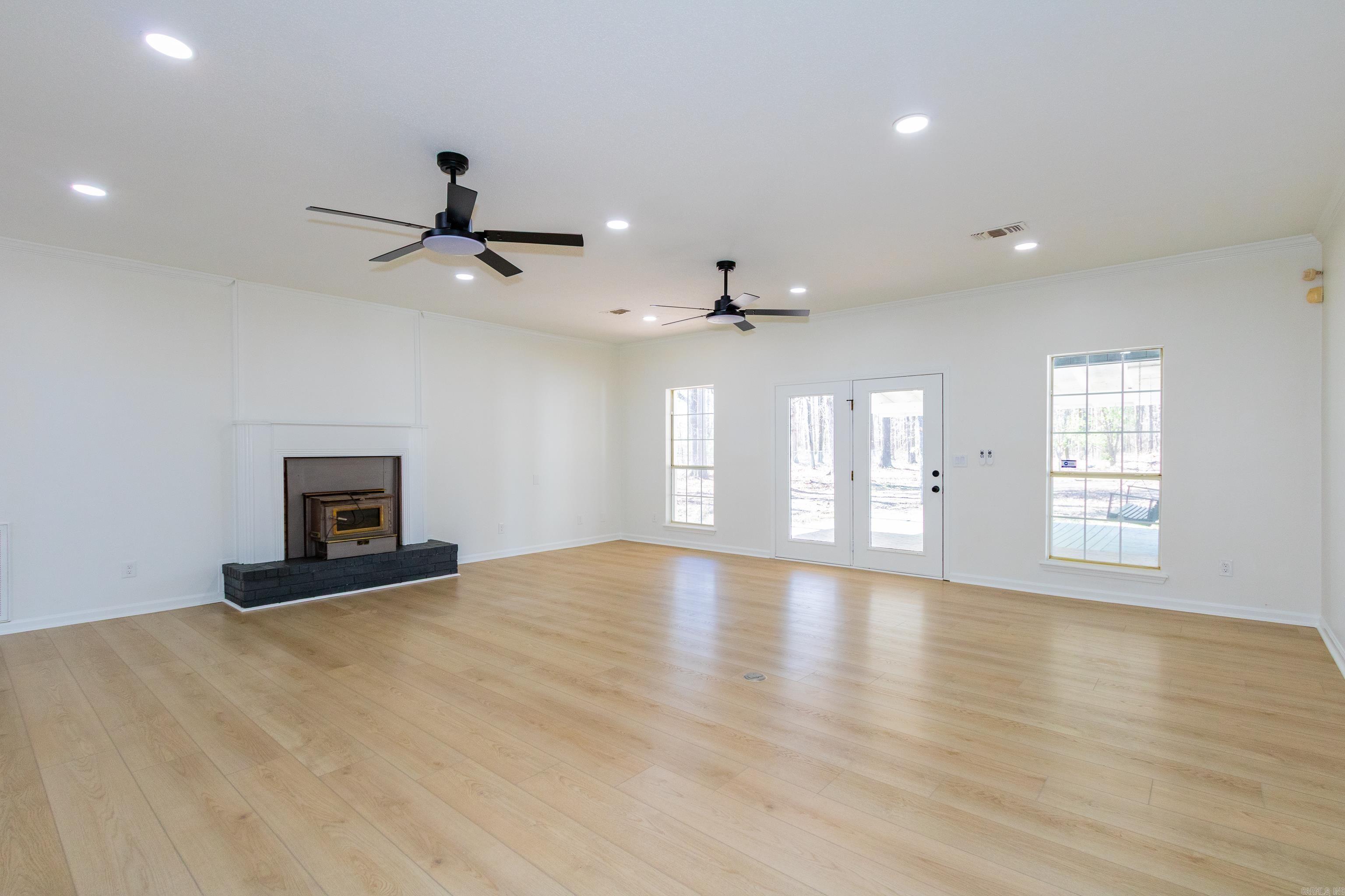 8700 OLD WARREN  Pine Bluff, AR