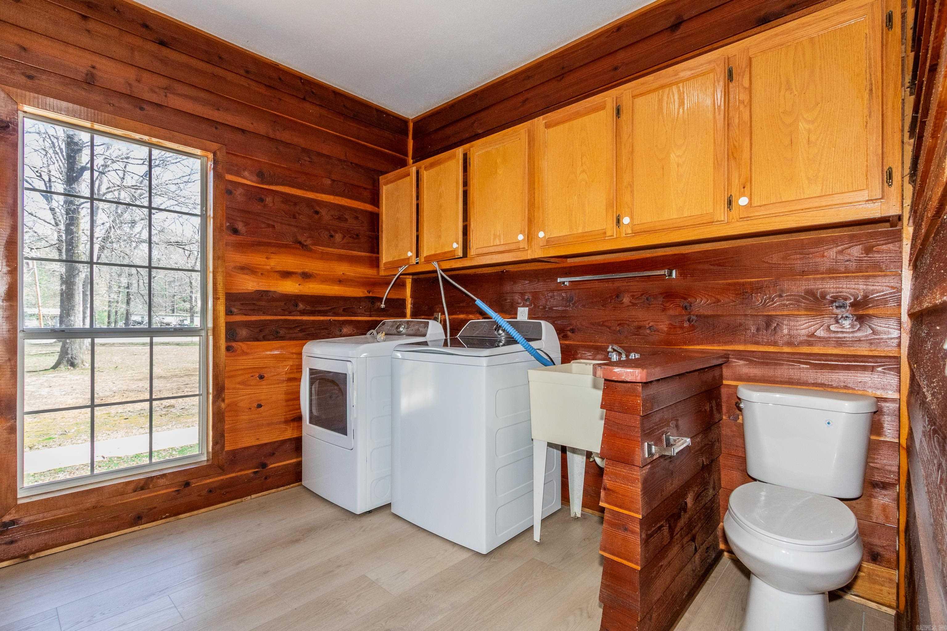 8700 OLD WARREN  Pine Bluff, AR